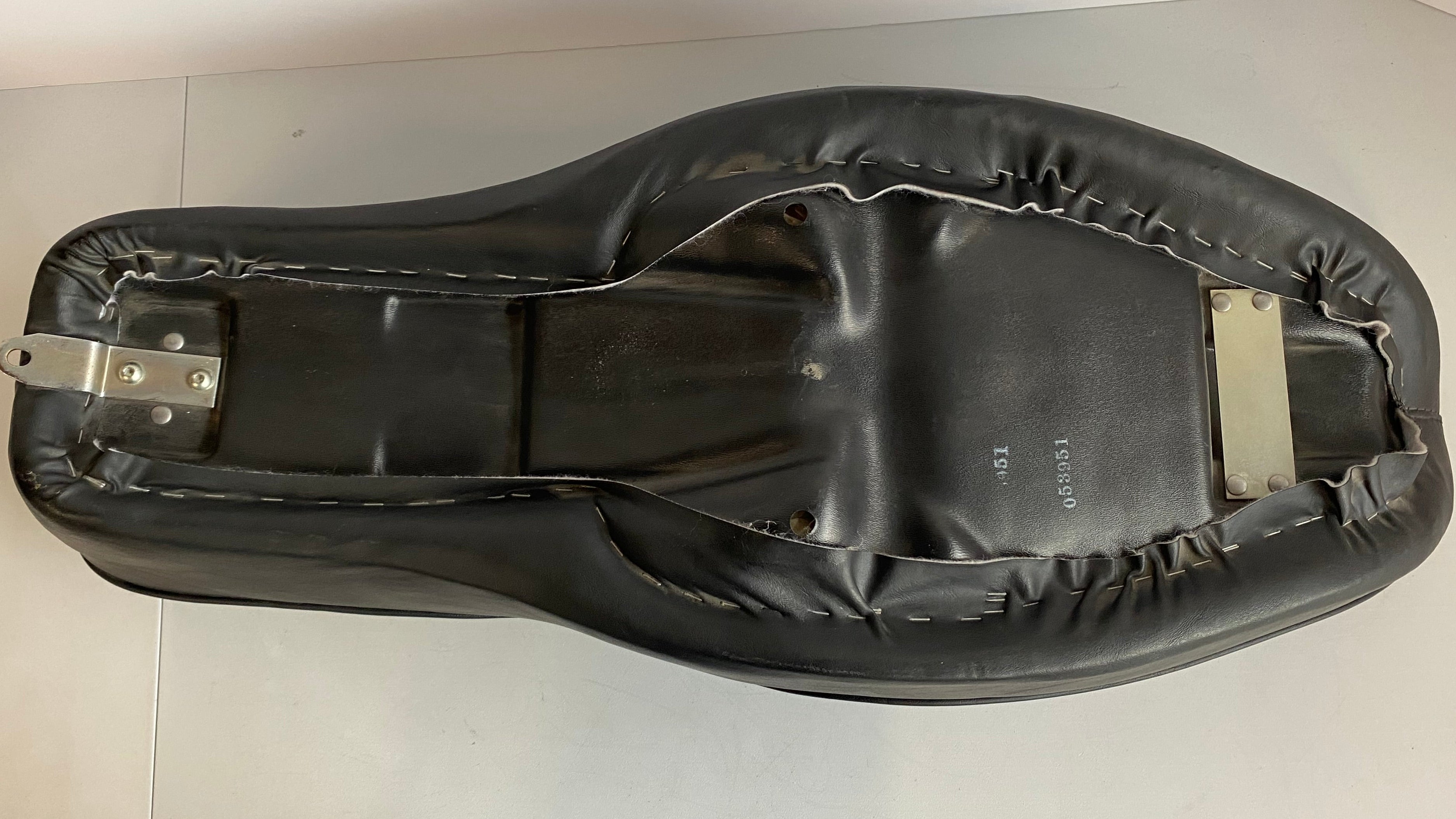 Selle duo Sportster Harley Davidson origine REF OEM 52004-84D