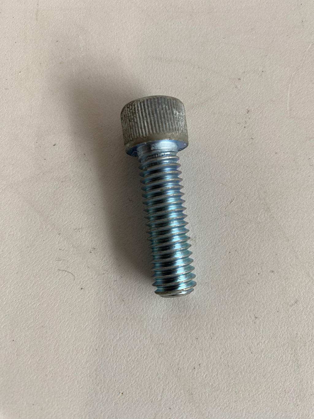 Vis BTR 3/8-16 x 1-1/4 Harley Davidson REF OEM 3214