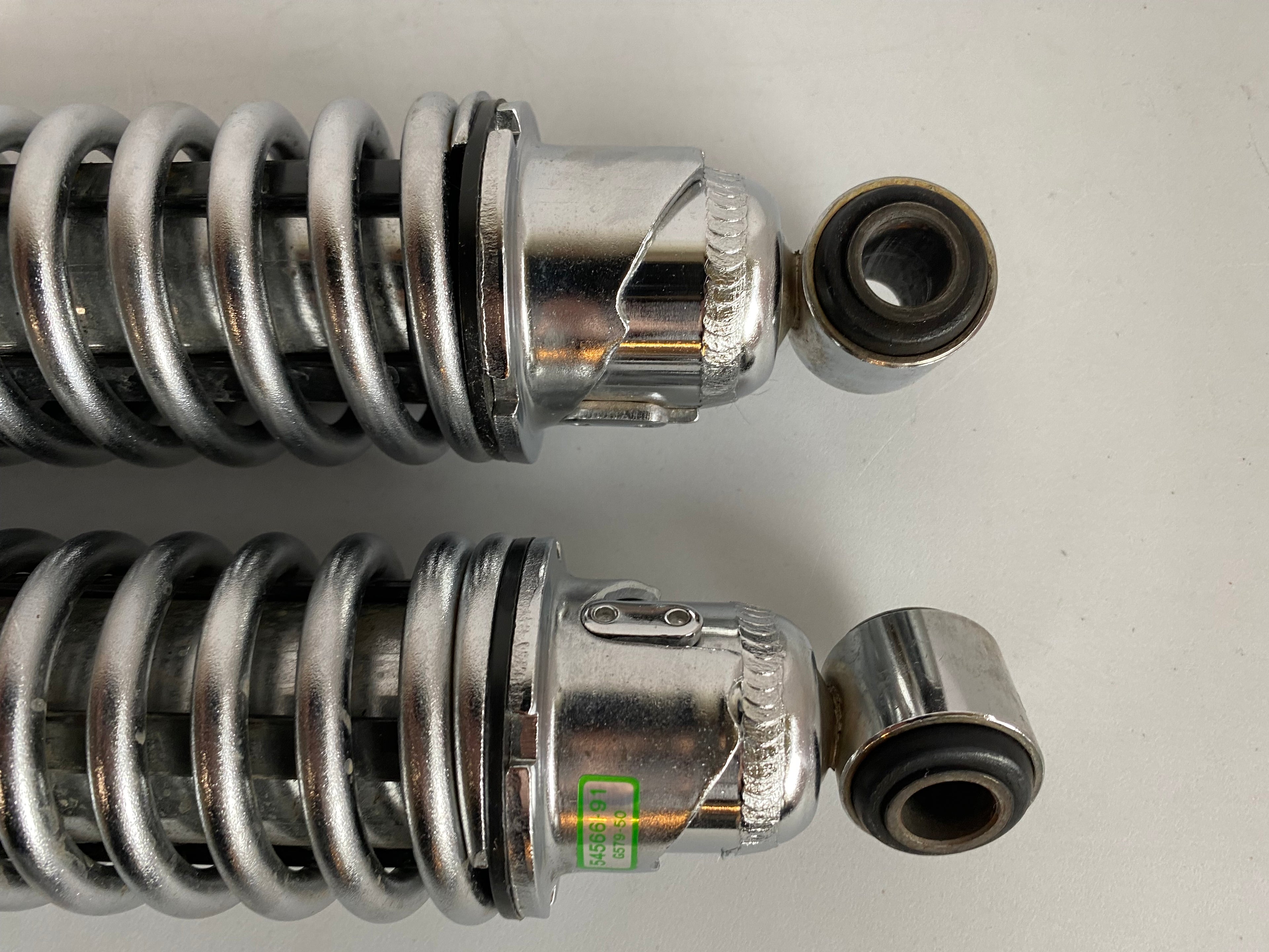 Jeu d'amortisseurs chromés Sportster Harley Davidson REF OEM 54566-91