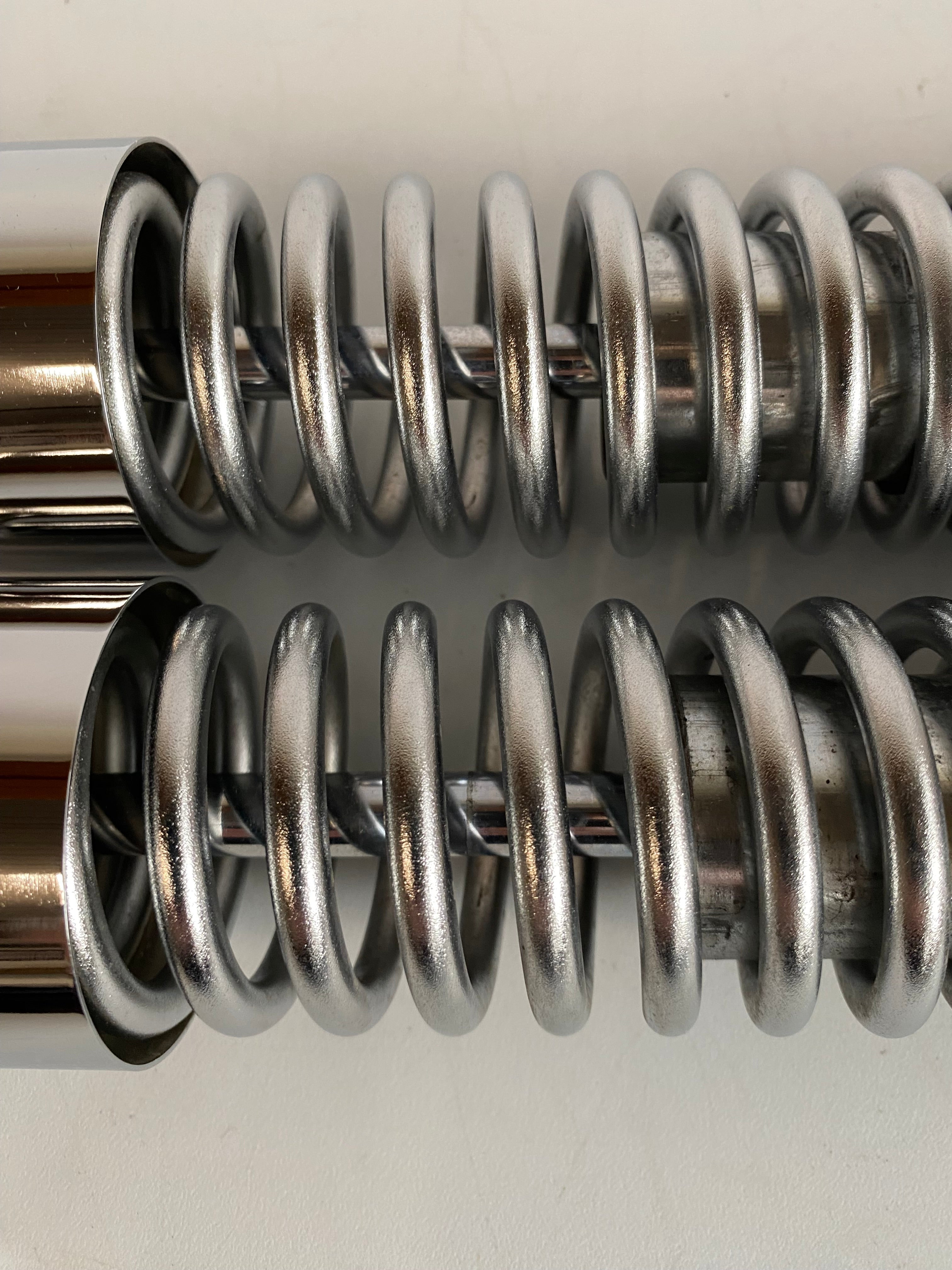 Jeu d'amortisseurs chromés Sportster Harley Davidson REF OEM 54566-91