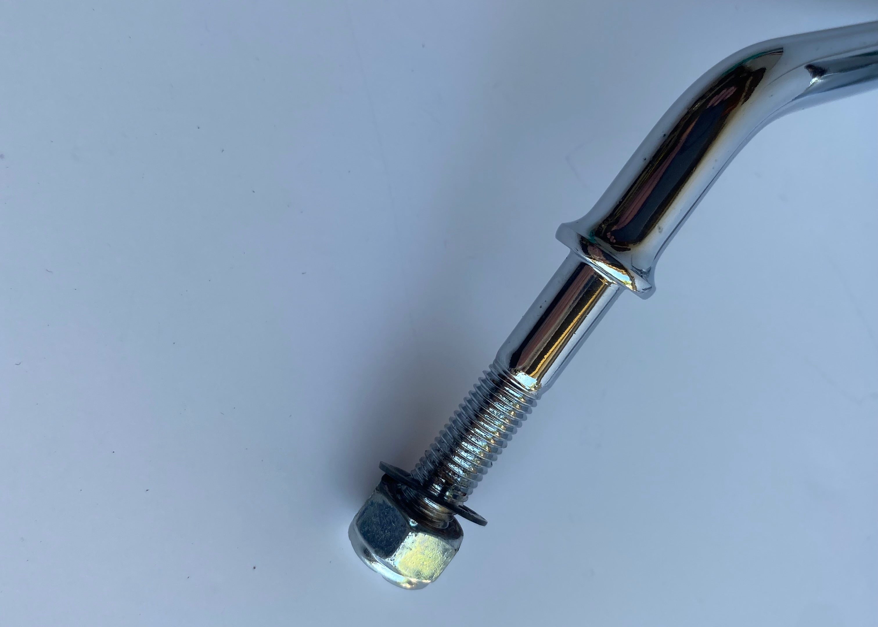 Jeu de rétroviseurs chromés Harley Davidson REF OEM 91321-04 & 91318-04