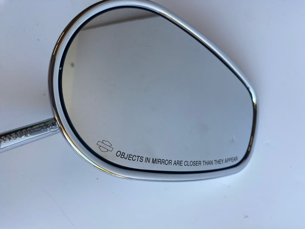 Jeu de rétroviseurs chromés Harley Davidson REF OEM 91321-04 & 91318-04
