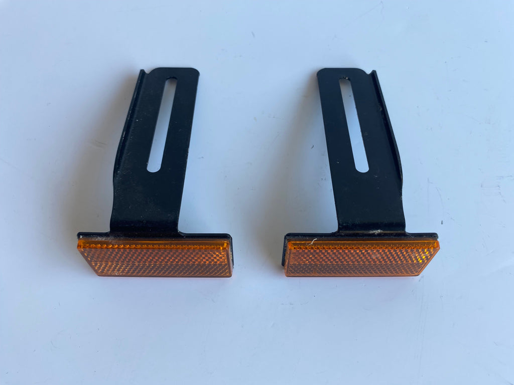 Jeu de supports réflecteurs arrière Harley Davidson REF OEM 68966-08 & 68992-08