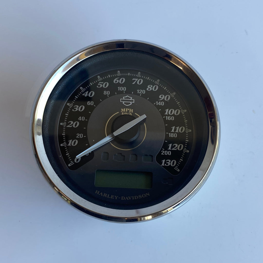 Compteur de vitesses MPH & KM/H Touring Harley Davidson REF OEM 74684-10