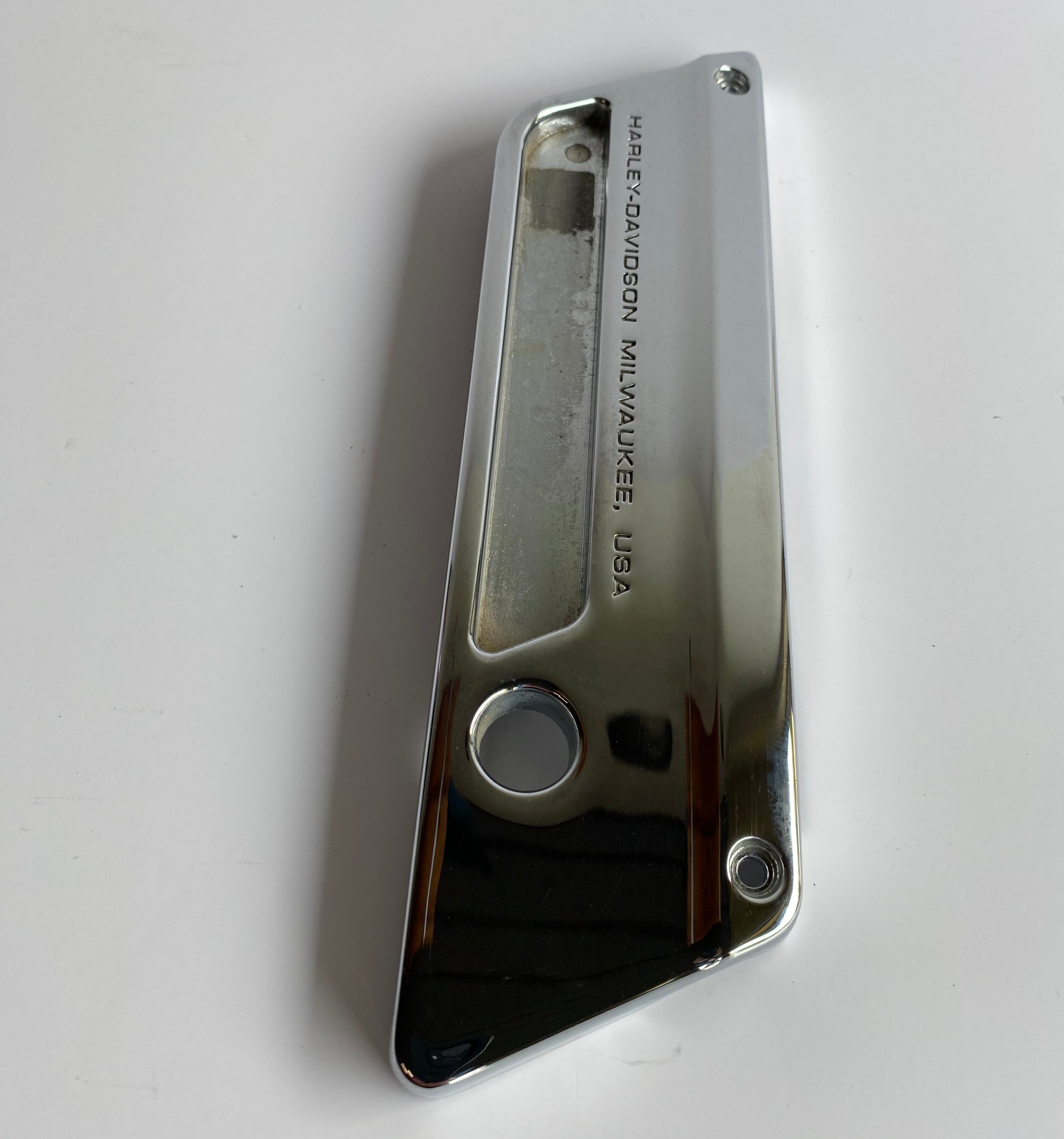 Cover charnière de sacoche gauche Harley Davidson REF OEM 90603-93A