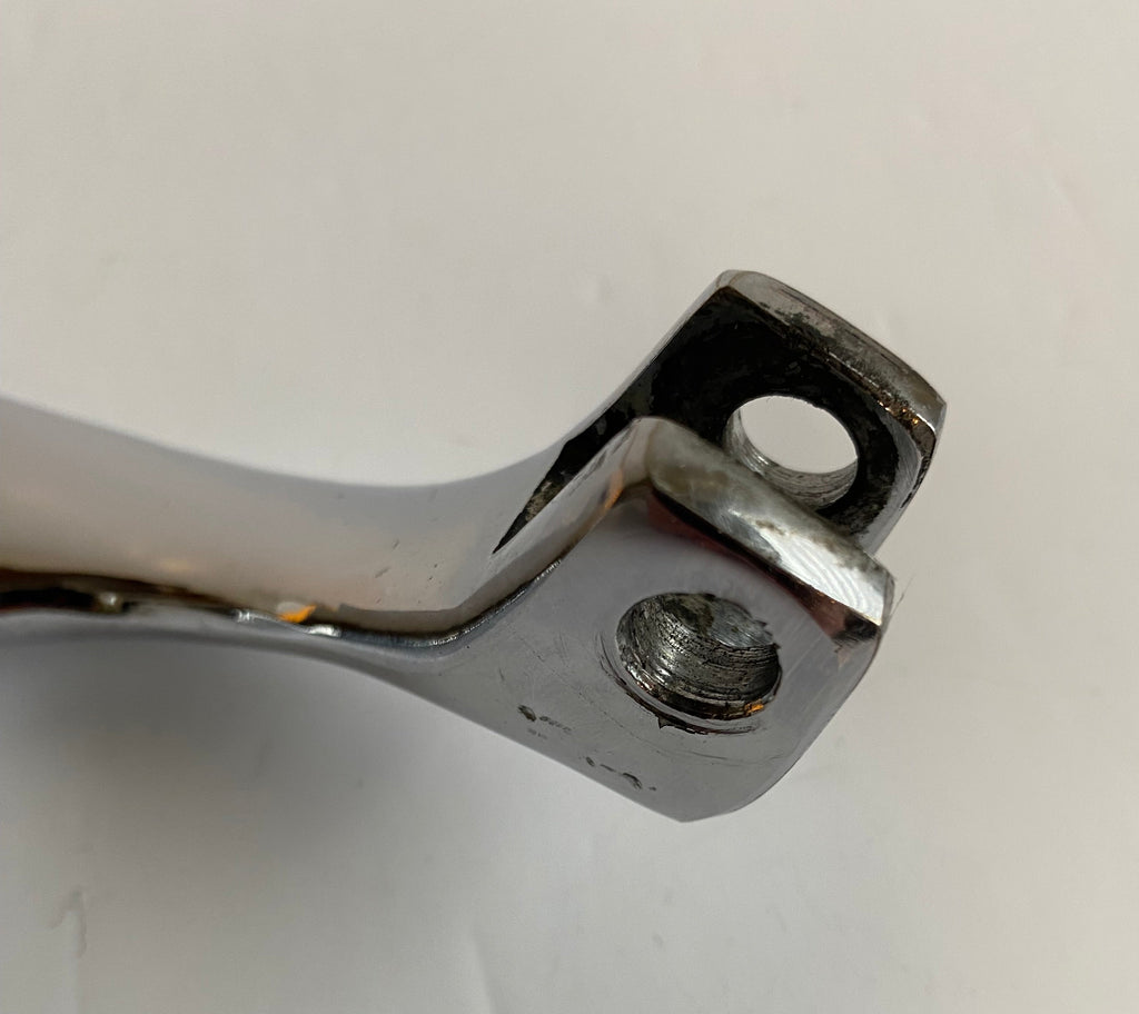 Support de cale pied pilote gauche Sportster Harley Davidson REF OEM 50951-90