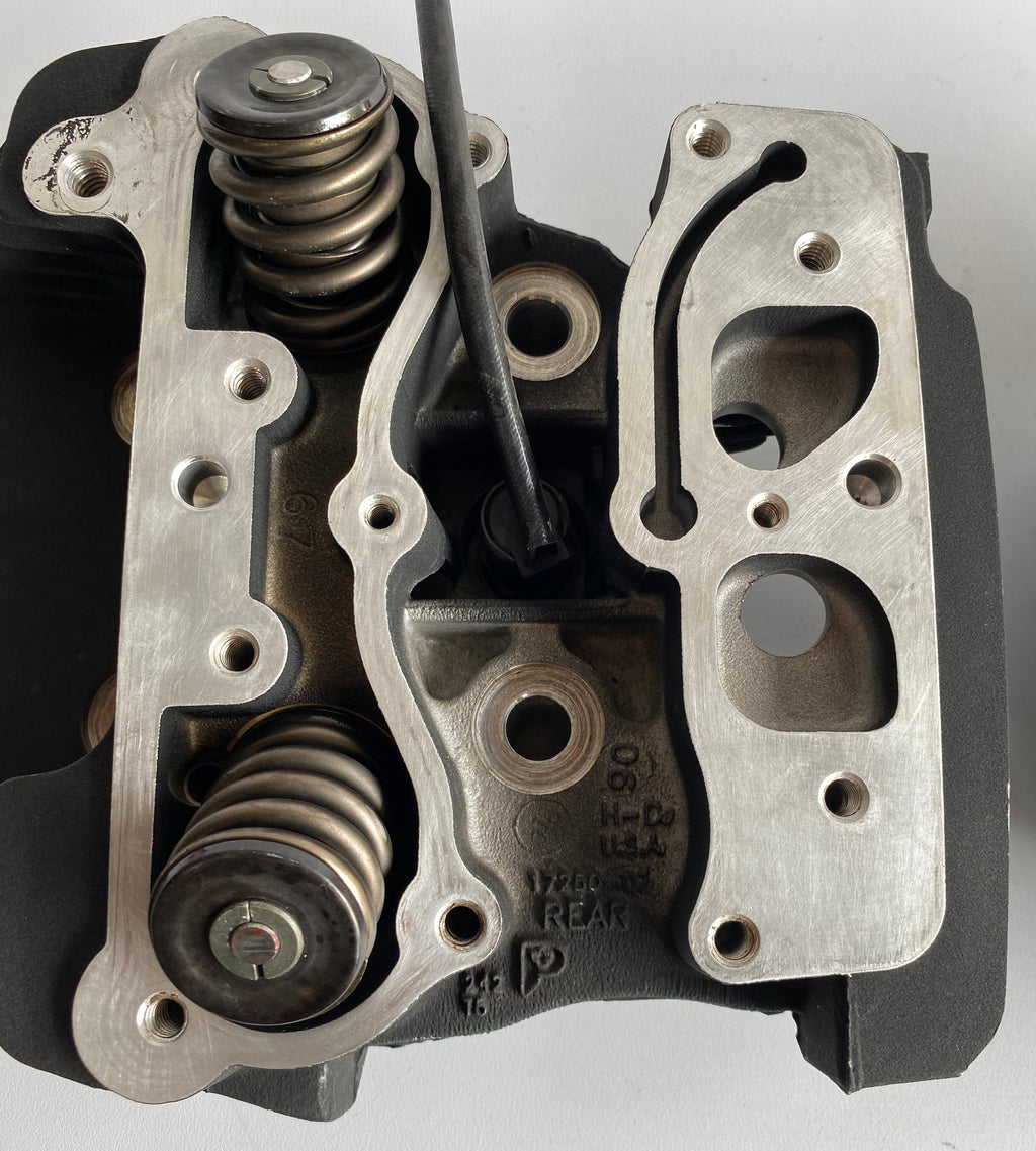 Harley Davidson Twin Cam 110 Motor Zylinderkopfsatz REF OEM 17251-07B &amp; 17252-07A