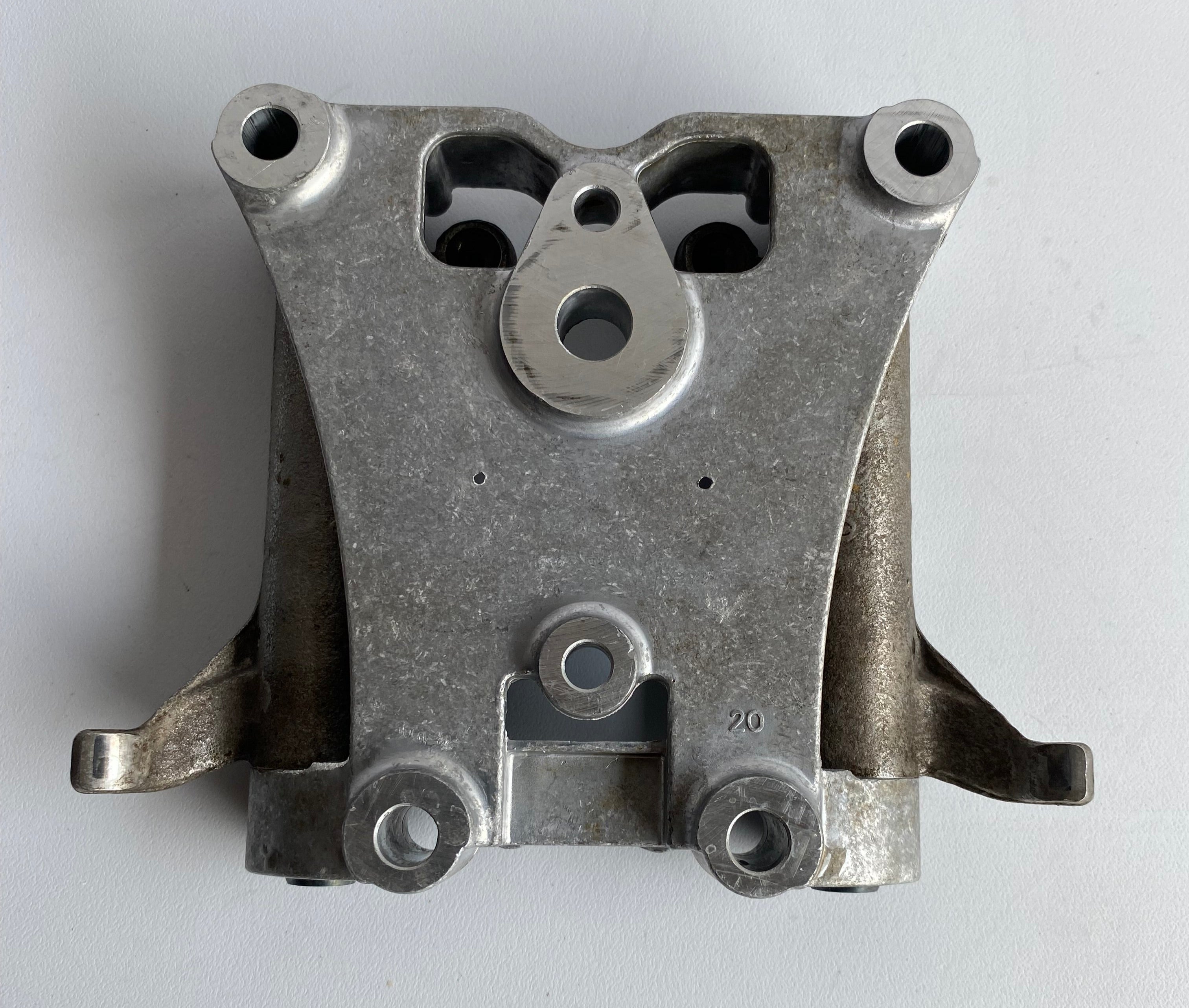 Culbuteurs + support moteur Twin Cam Harley Davidson REF OEM 17594-99