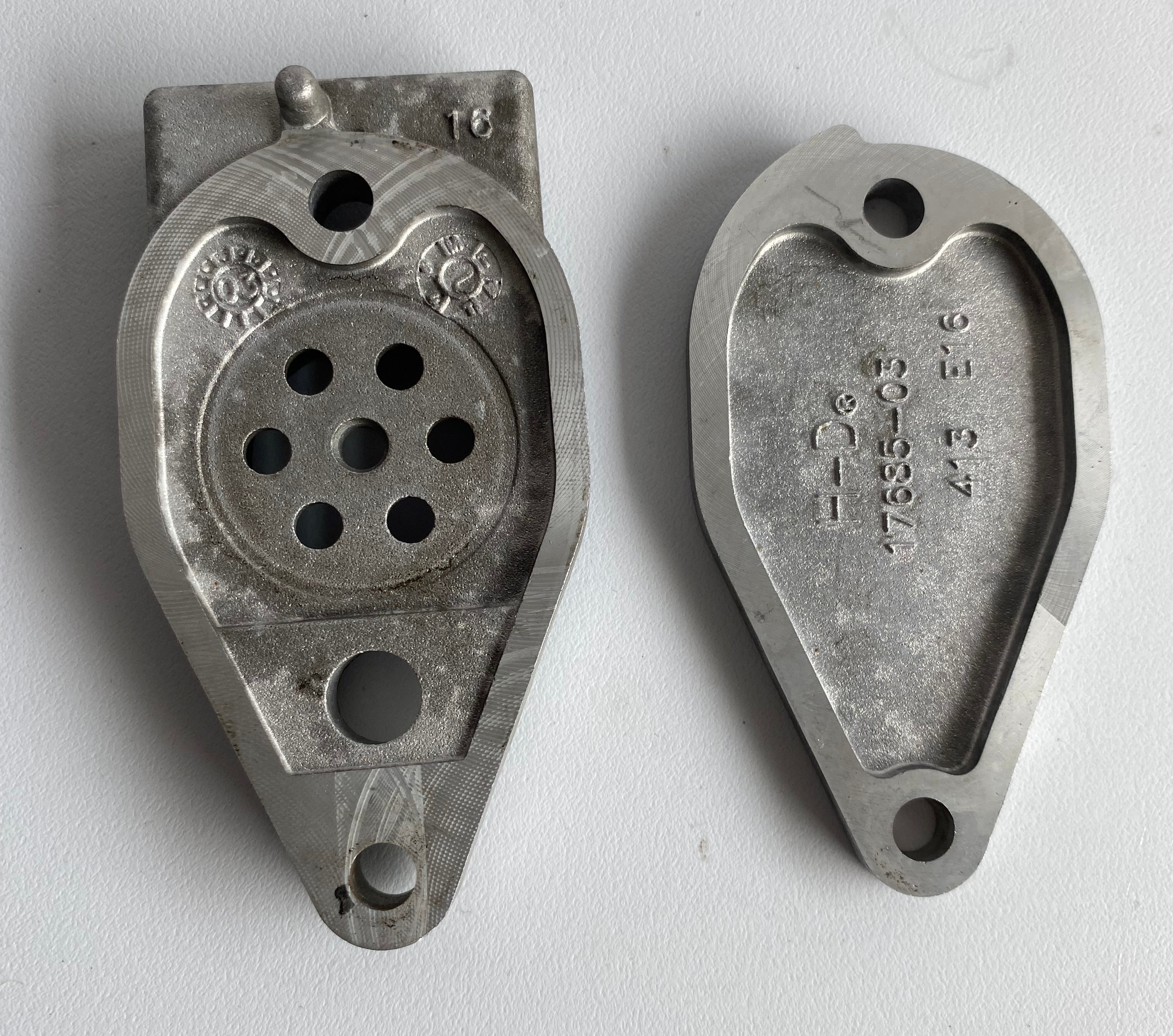 Reniflard alu Moteur Twin Cam Harley Davidson REF OEM 17685-03 & 17686-03