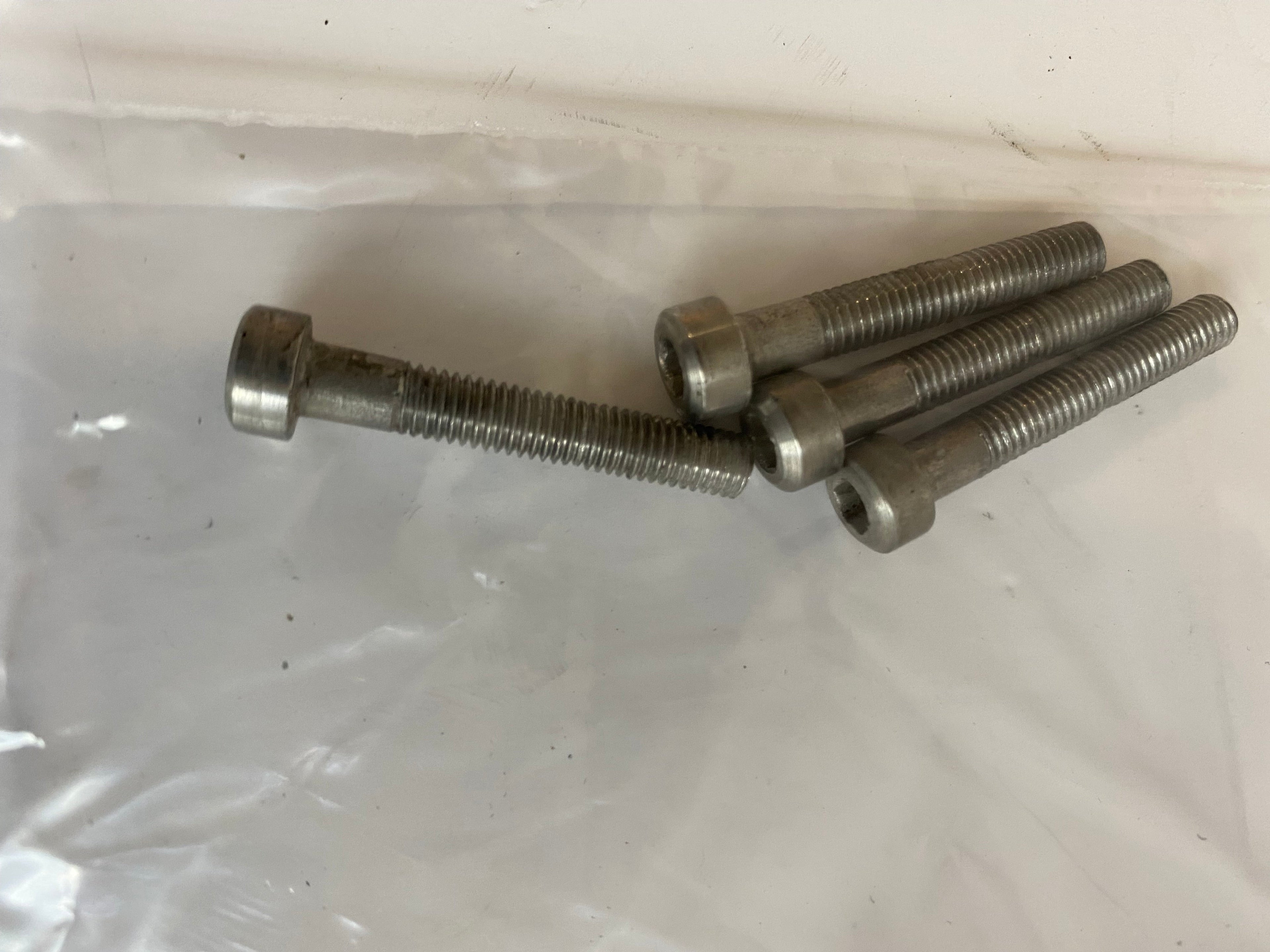 Jeu de 4 vis BTR commodos Shovelhead Harley Davidson REF OEM 2695W