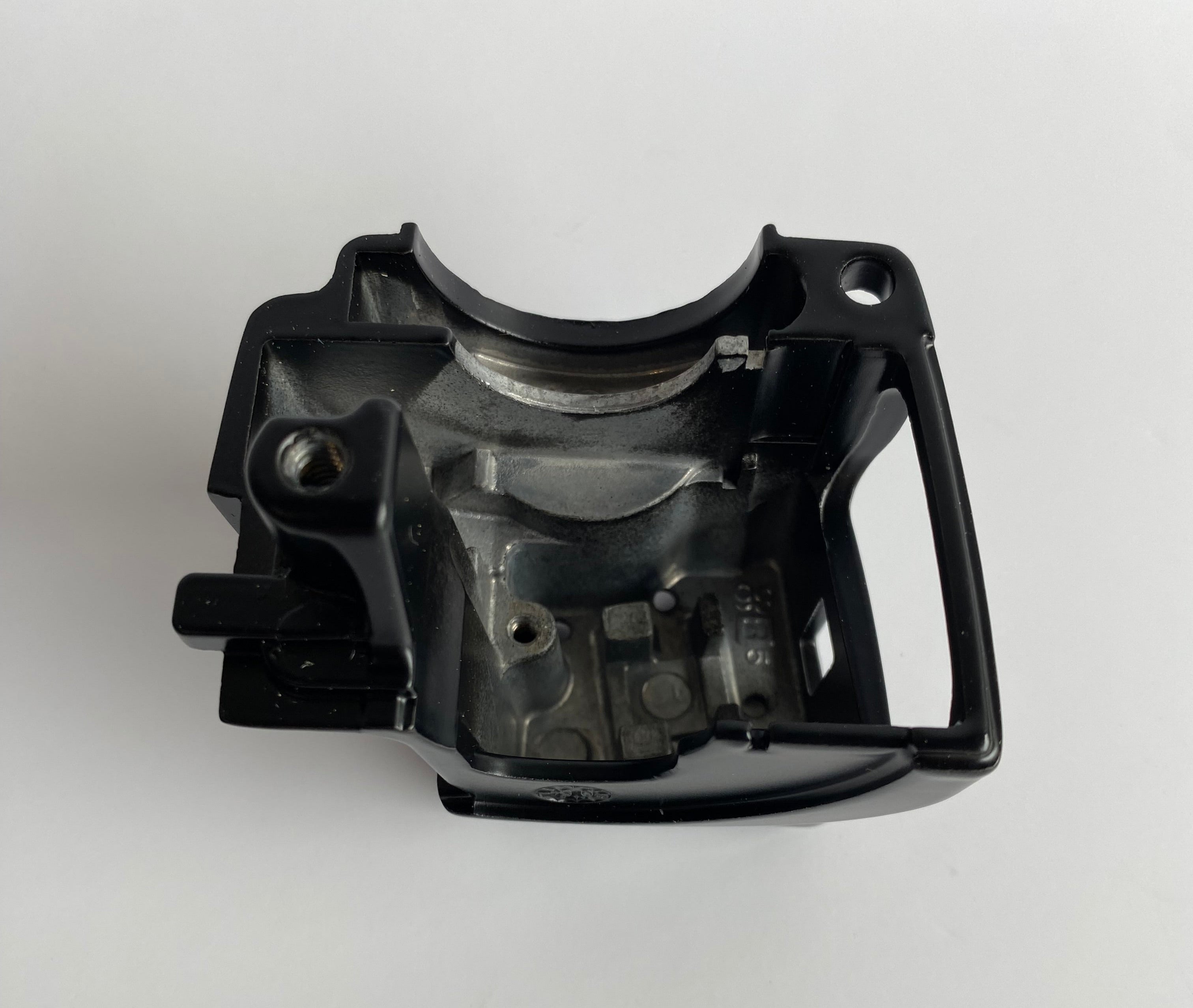 Lower right switch housing Touring Harley Davidson REF OEM 71553-96