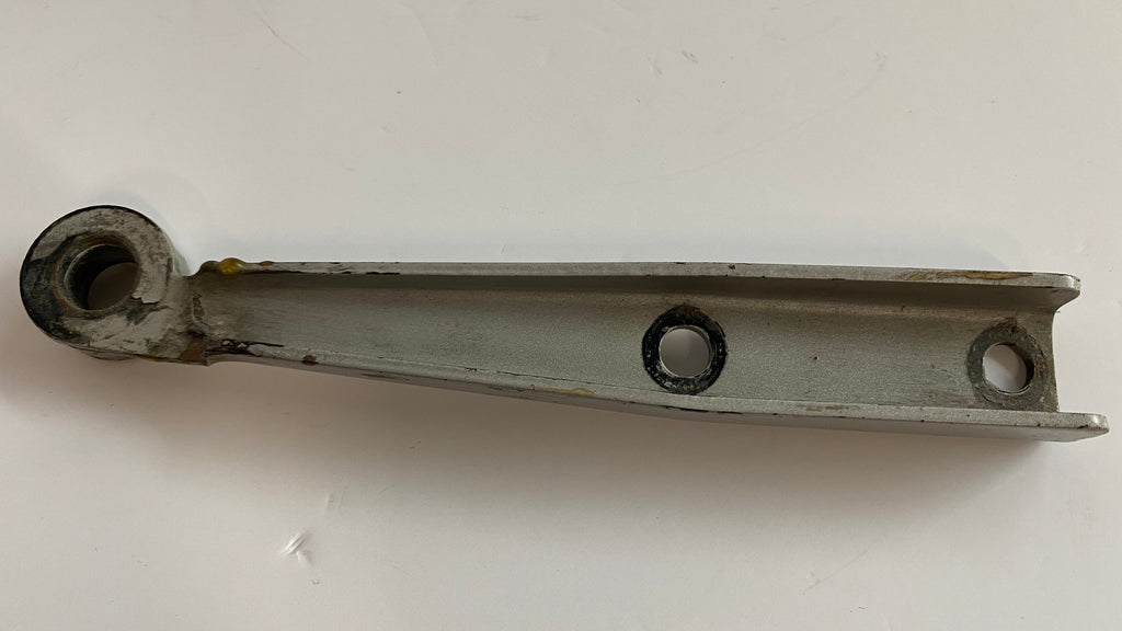 Support de maitre cylindre arrière Sportster Harley Davidson REF OEM : 34909-90