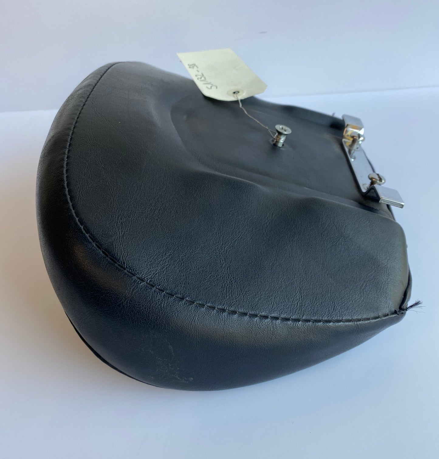 Coussin de sissy bar Harley Davidson REF OEM 51132-98