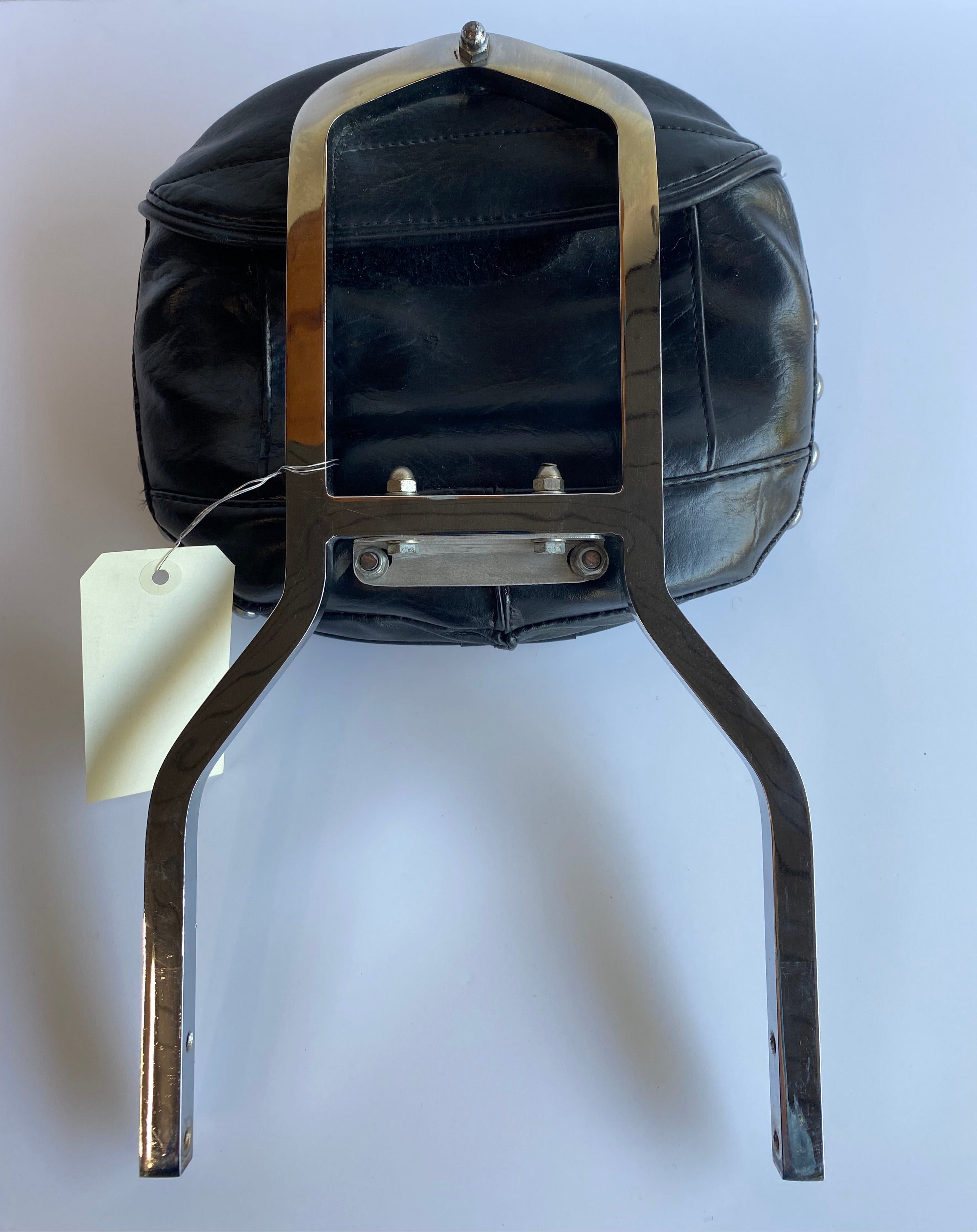 Sissy bar 8-3/4 section carré Harley Davidson REF MCS 903141