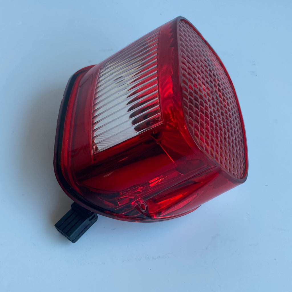 Cabochon de feu arrière Harley Davidson REF OEM : 68141-04