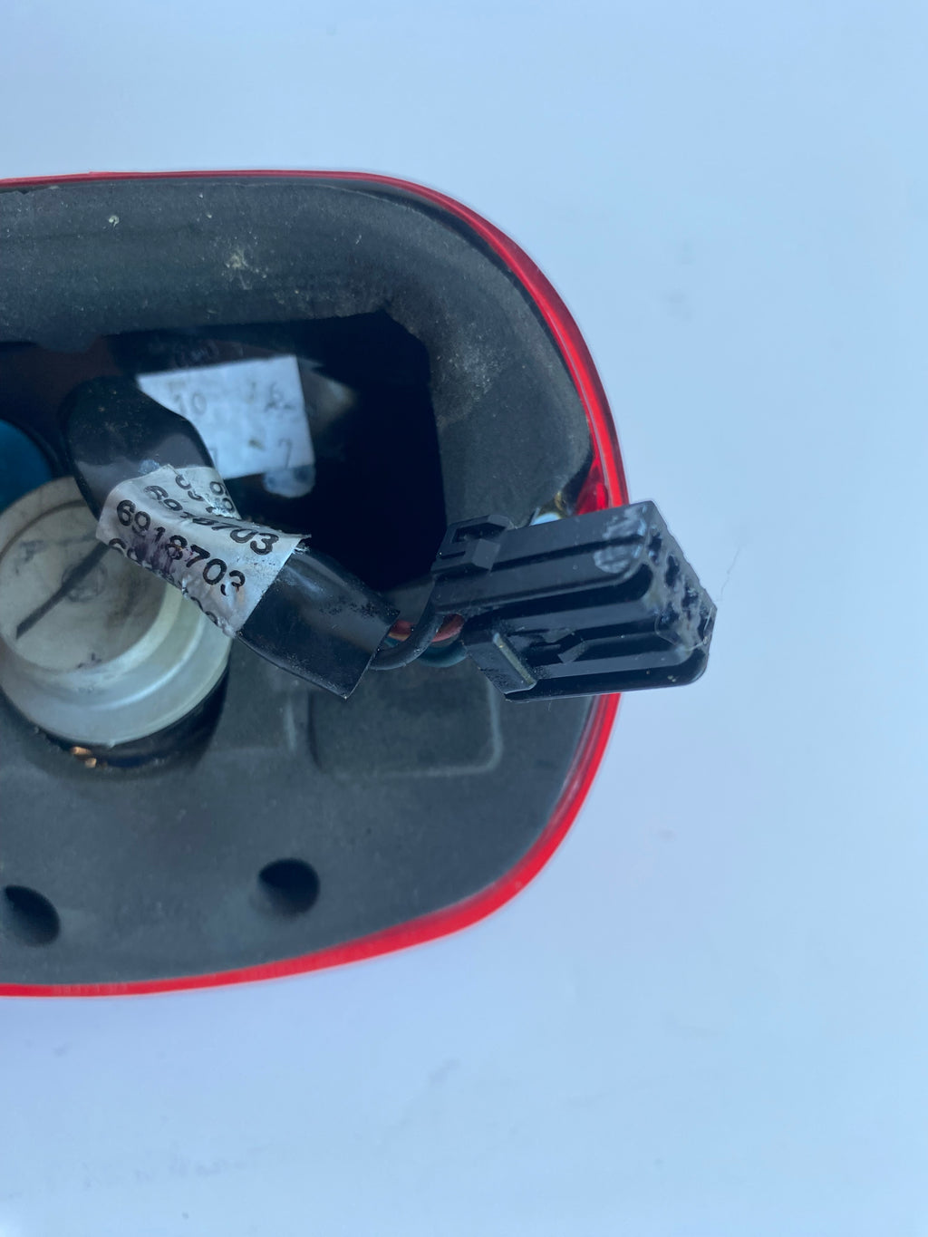 Cabochon de feu arrière Harley Davidson REF OEM : 68141-04
