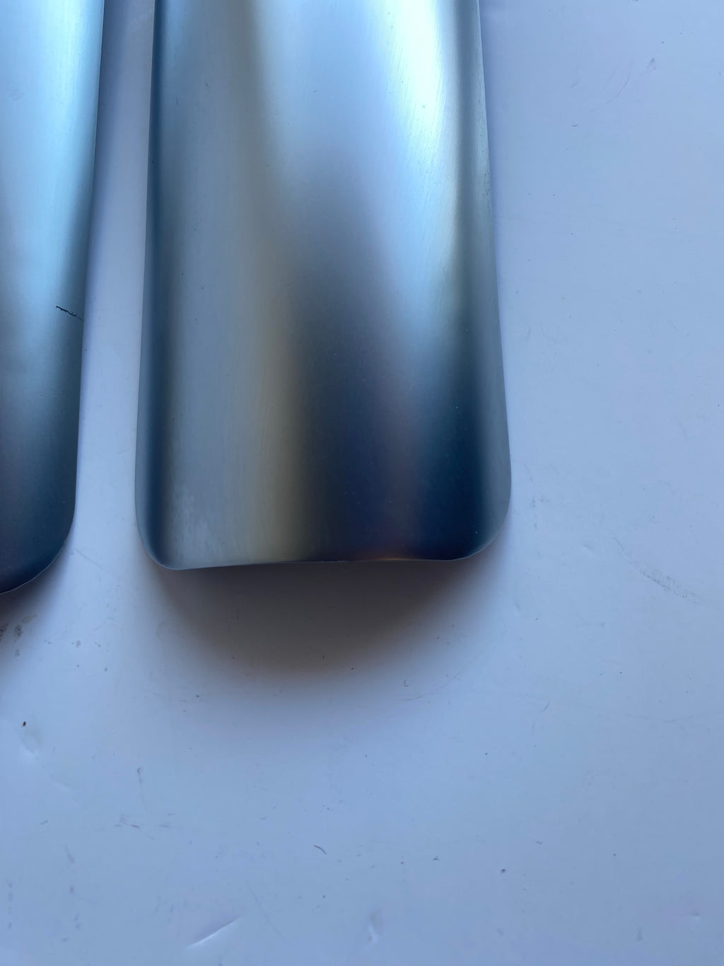 Jeu de 2 pare chaleur silencieux chrome satin Softail Harley Davidson REF OEM 66901-10