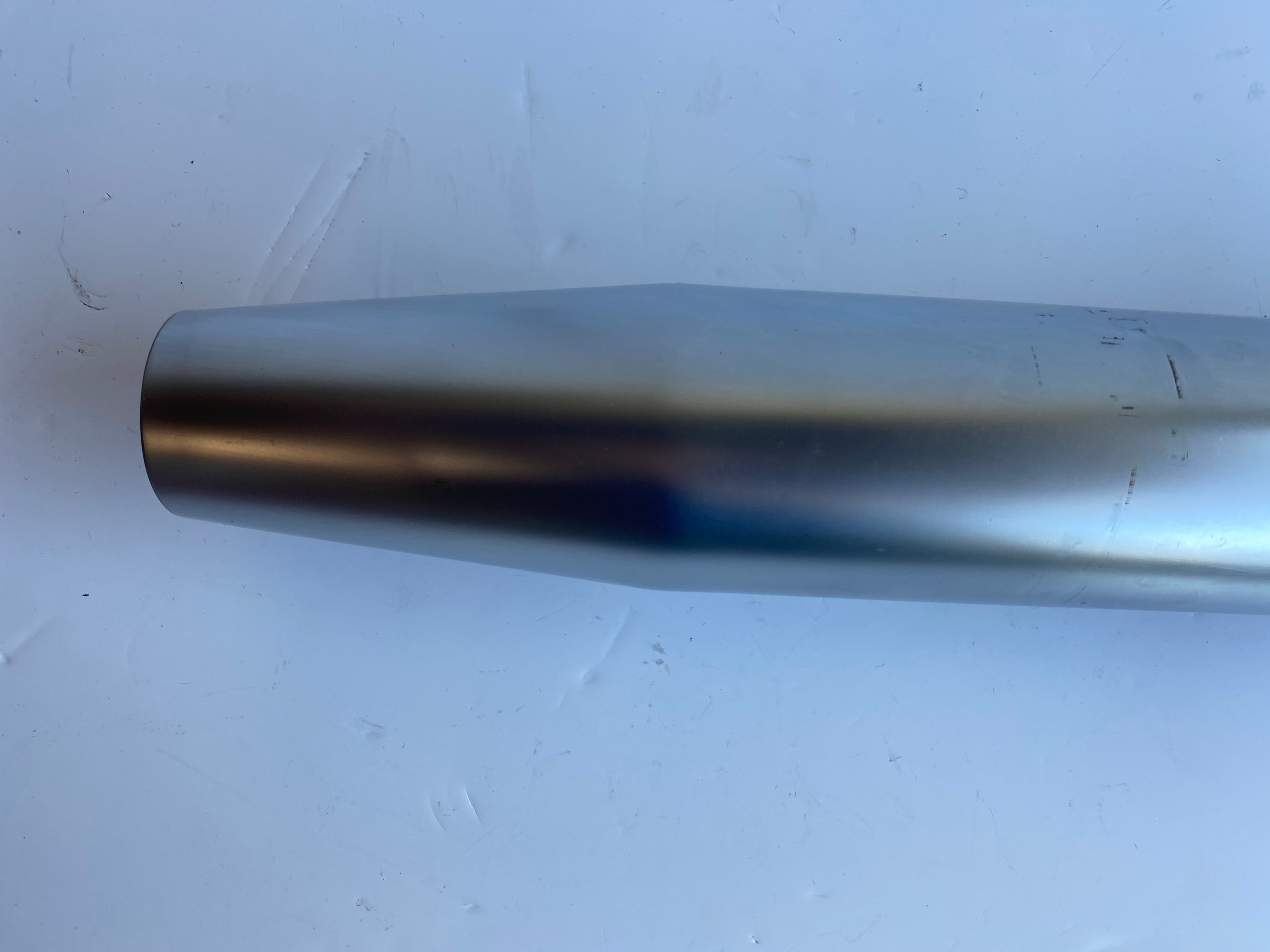 Silencieux inférieur chrome satin Softail Fat Boy Spécial Harley Davidson REF OEM 65870-10