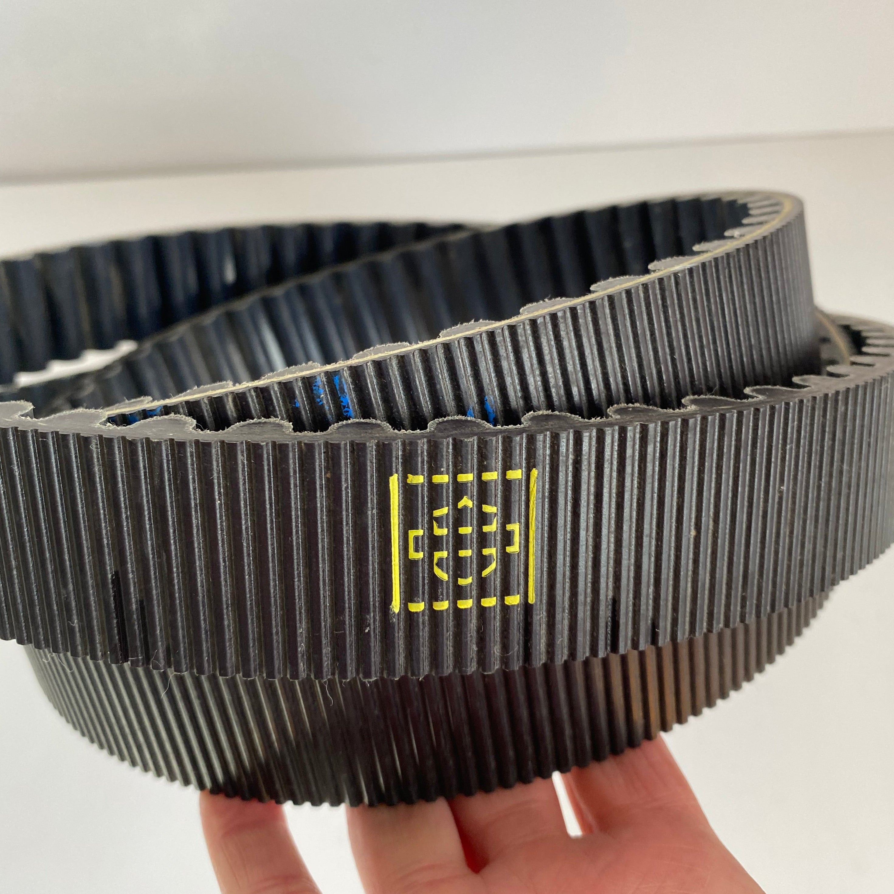 Courroie de transmission secondaire VRSC Harley Davidson REF OEM 40105-04