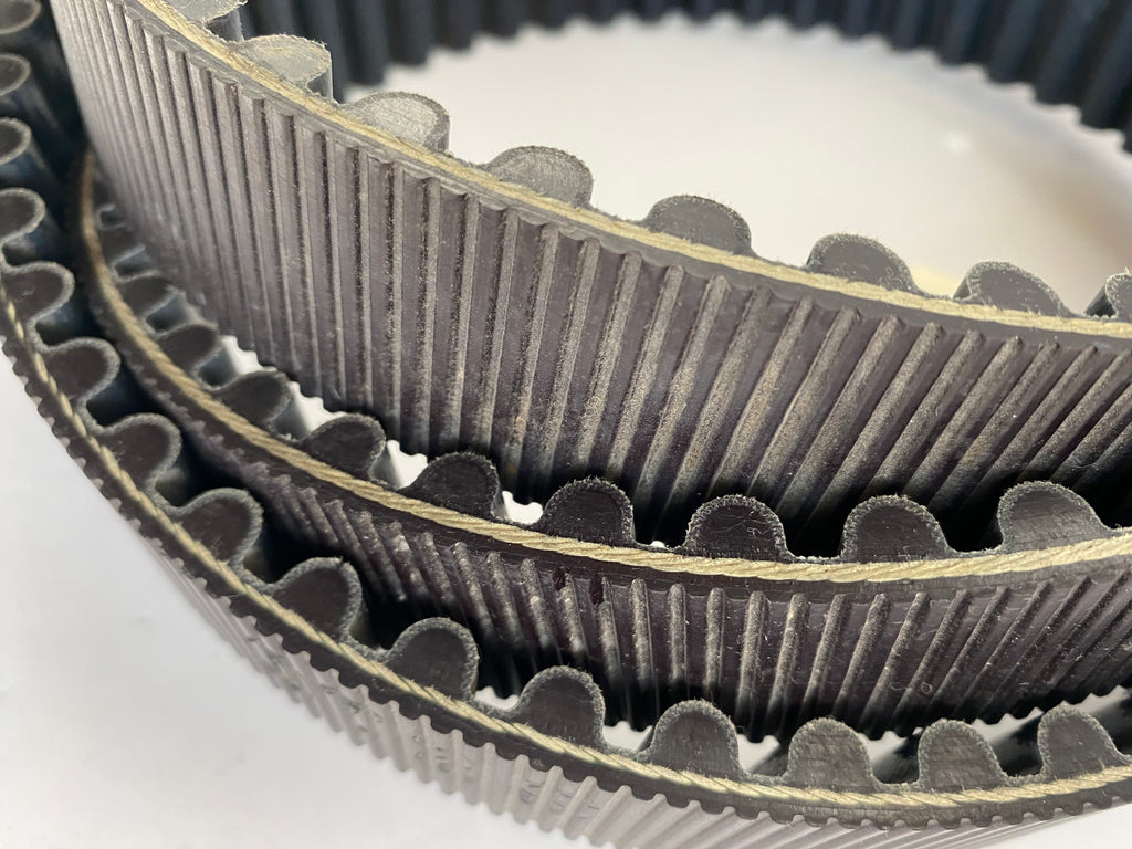 Courroie de transmission secondaire VRSC Harley Davidson REF OEM 40105-04