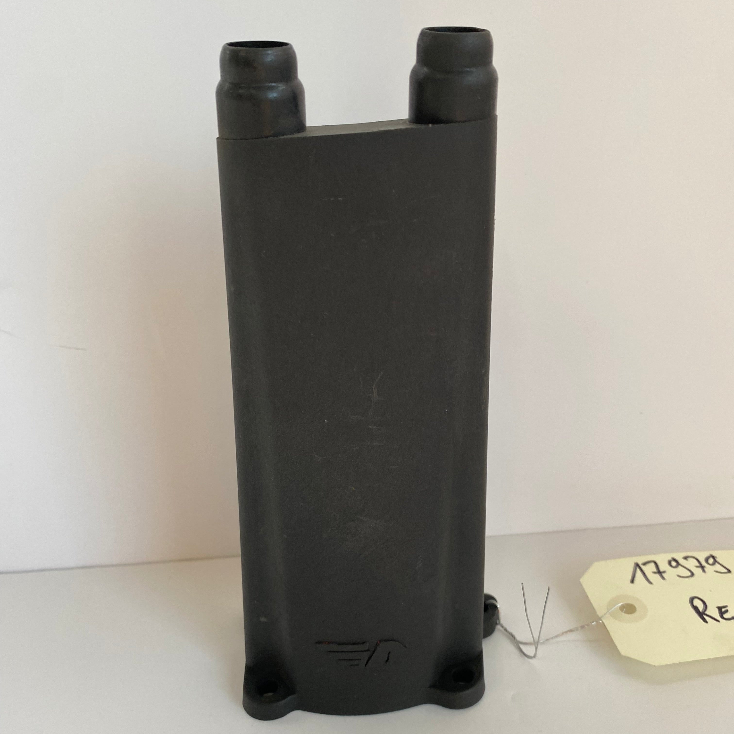 Couvercle de tiges de culbuteur arrière BUELL REF OEM : 17986-00Y