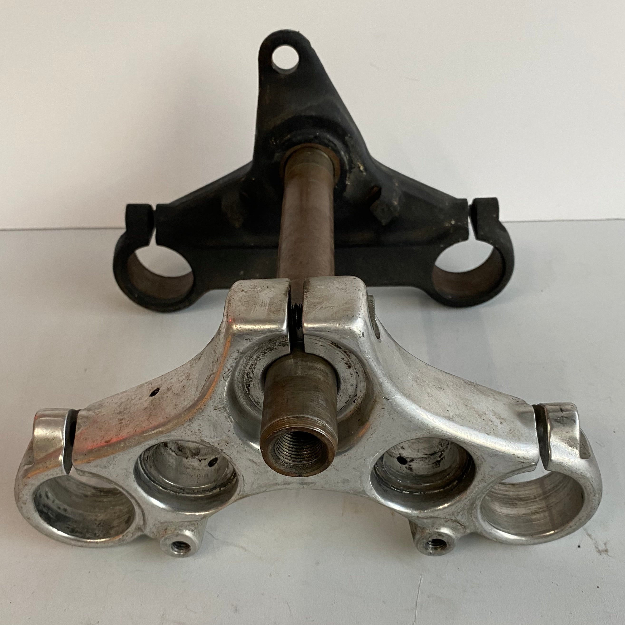 Tés de fourche 39mm Harley Davidson REF 45549-88 & 45739-87