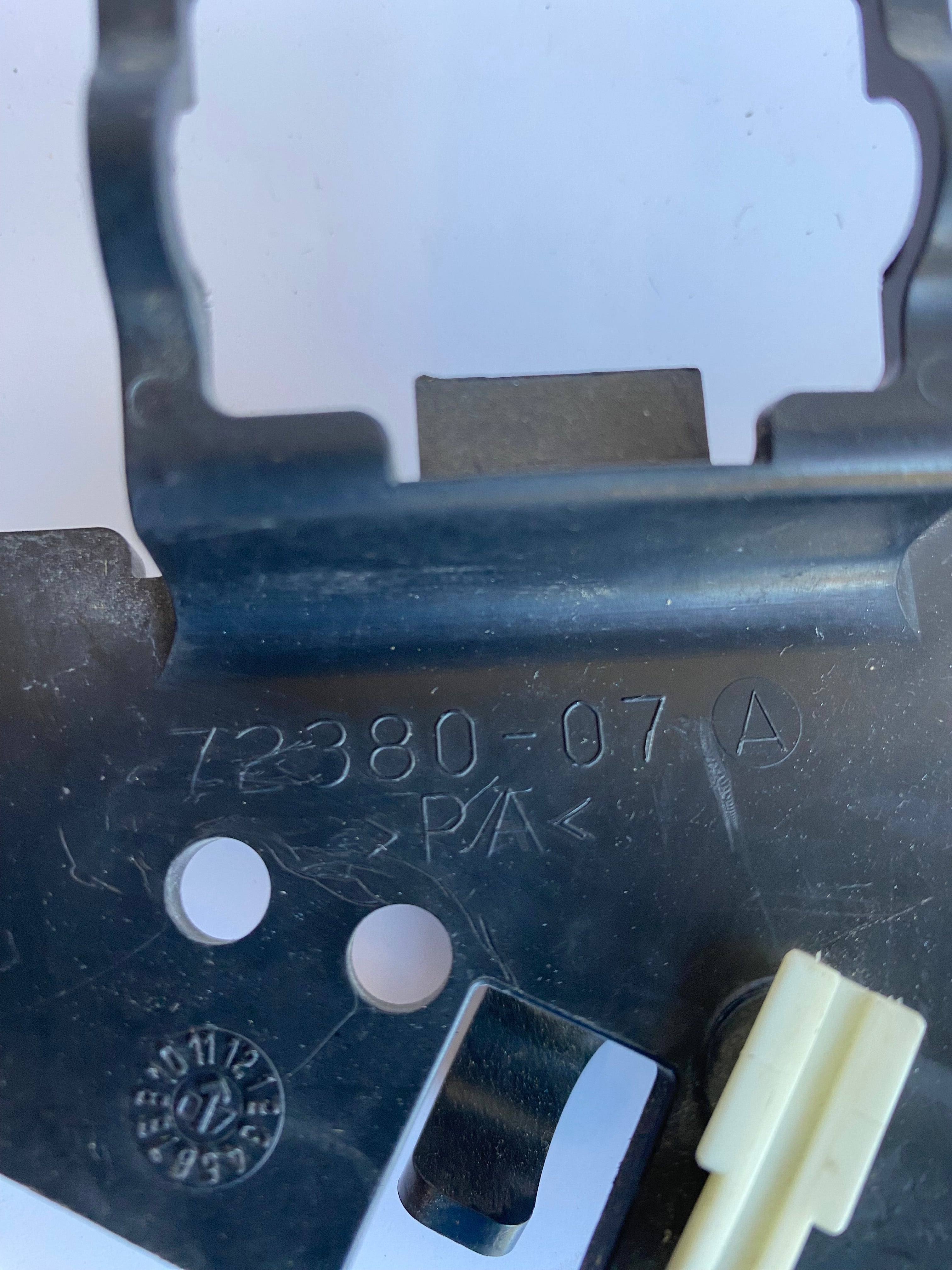 Support de prises faisceau électrique Harley Davidson REF OEM 72380-07