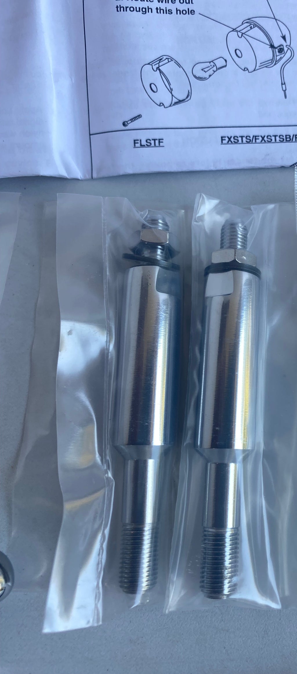 Kit de relocalisation des clignotants arriere Softail Harley Davidson REF 53692-96