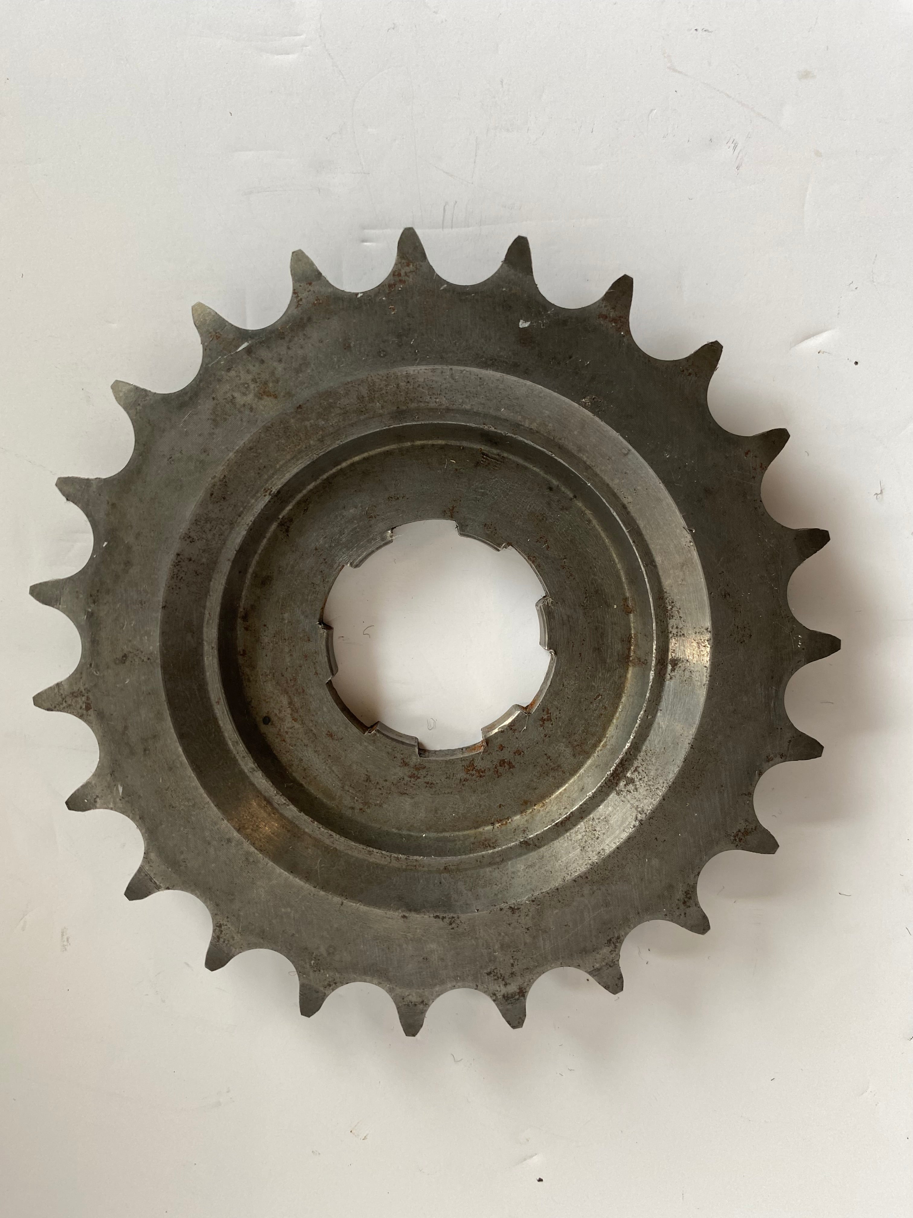 Pignon 23 dents sortie de boite a vitesses Shovelhead Harley Davidson REF OEM 35212-73