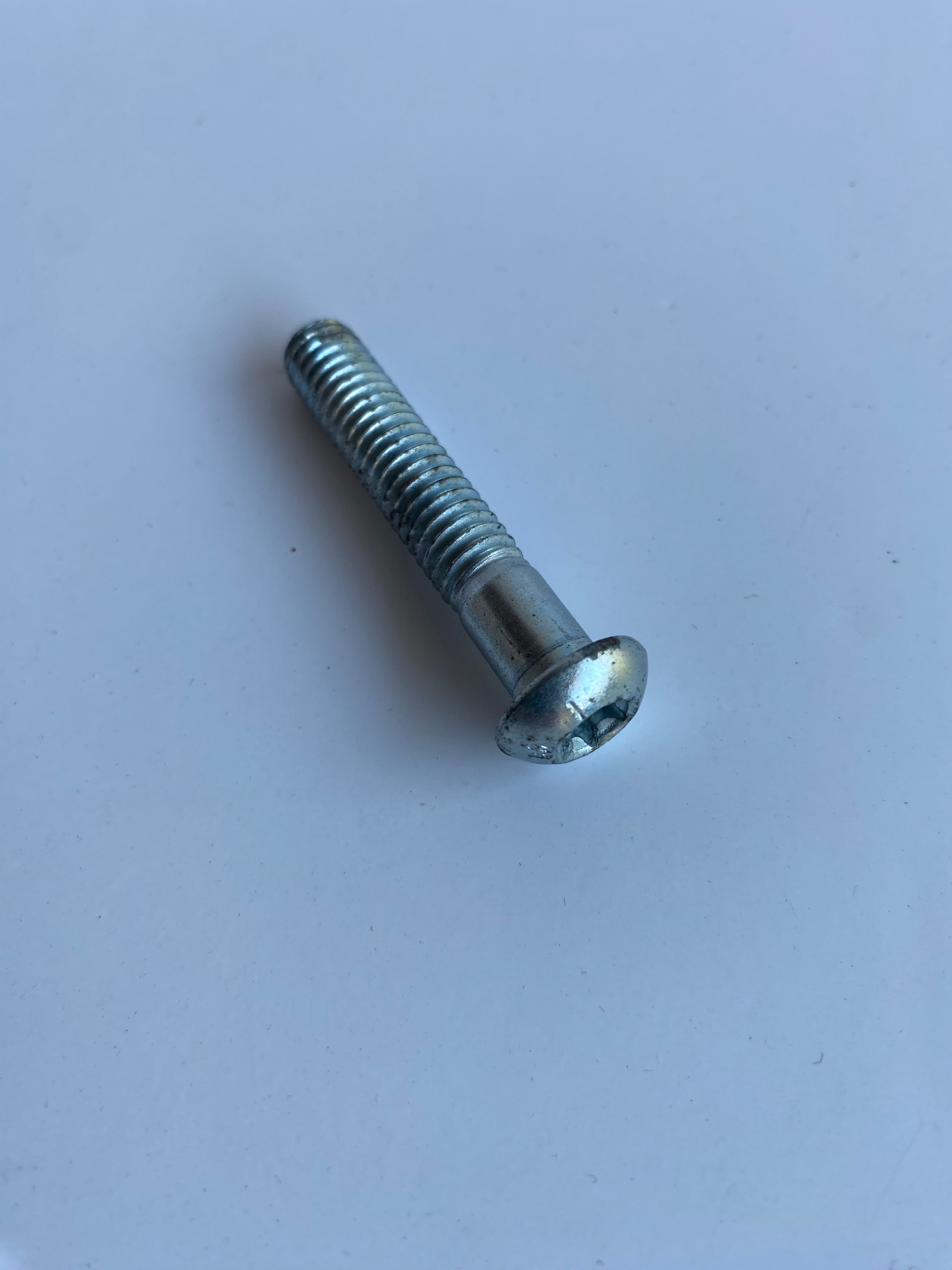 Vis tête bombée Torx 5/16-18 x 1-3/4" Harley Davidson