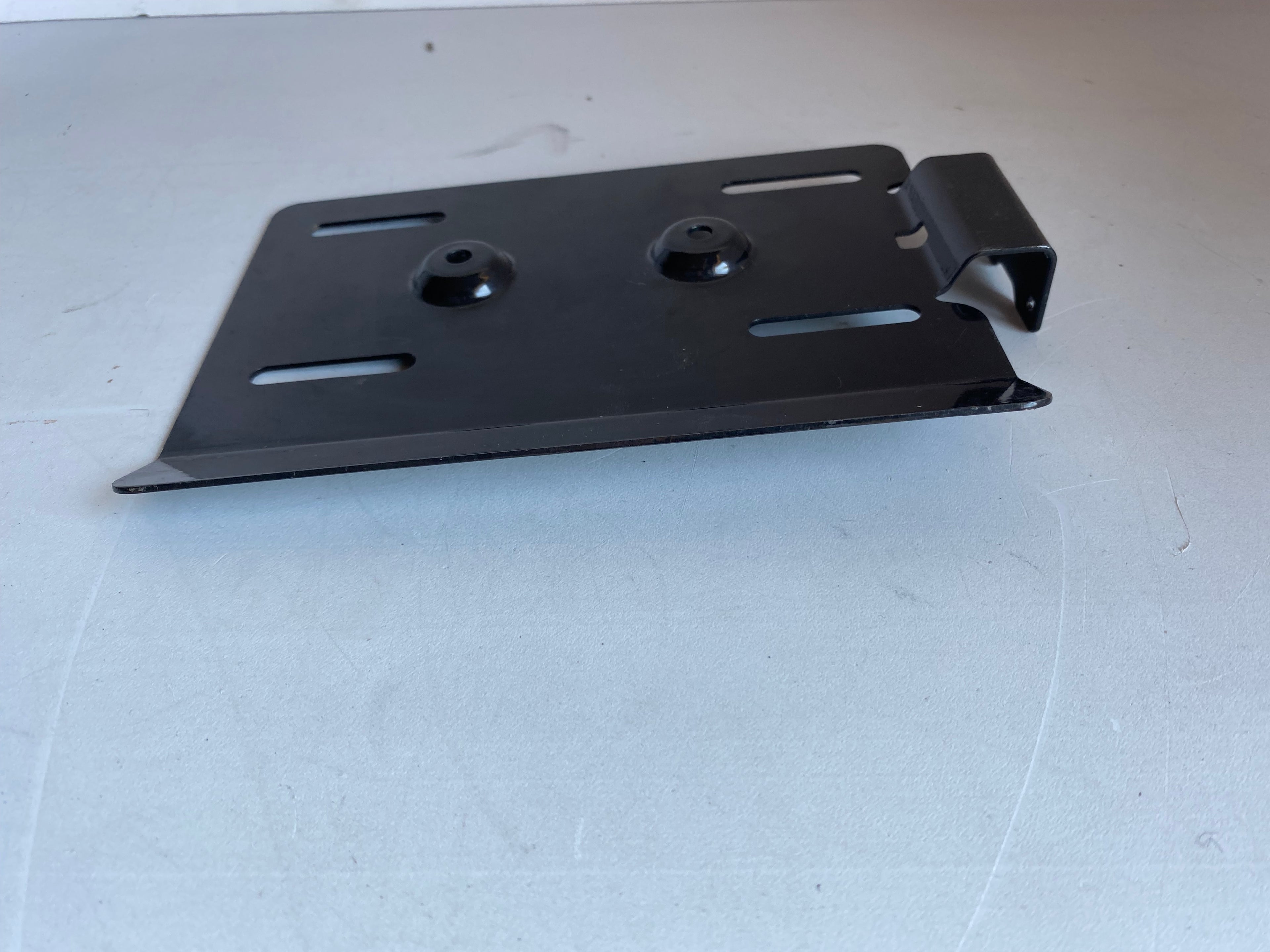 Support plaque immatriculation Dyna Wide Glide Harley Davidson Kit REF 68544-10