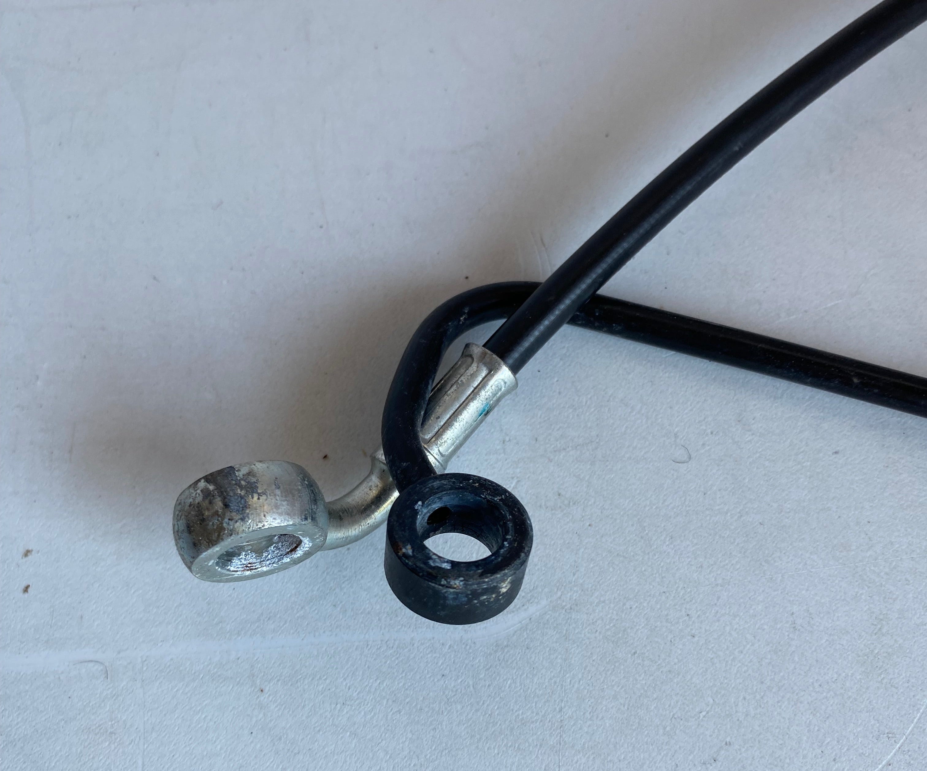 Durite de frein avant Softail Blackline ABS Harley Davidson REF OEM 38152-11
