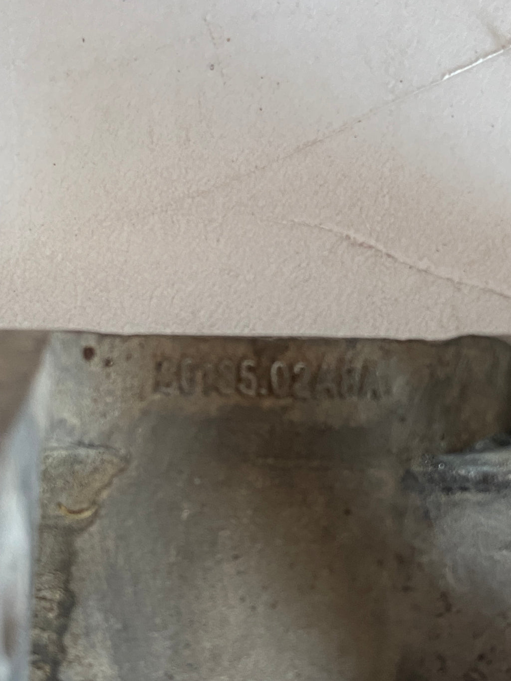 Support de silencieux avant supérieur Buell REF OEM S0135.02A8A