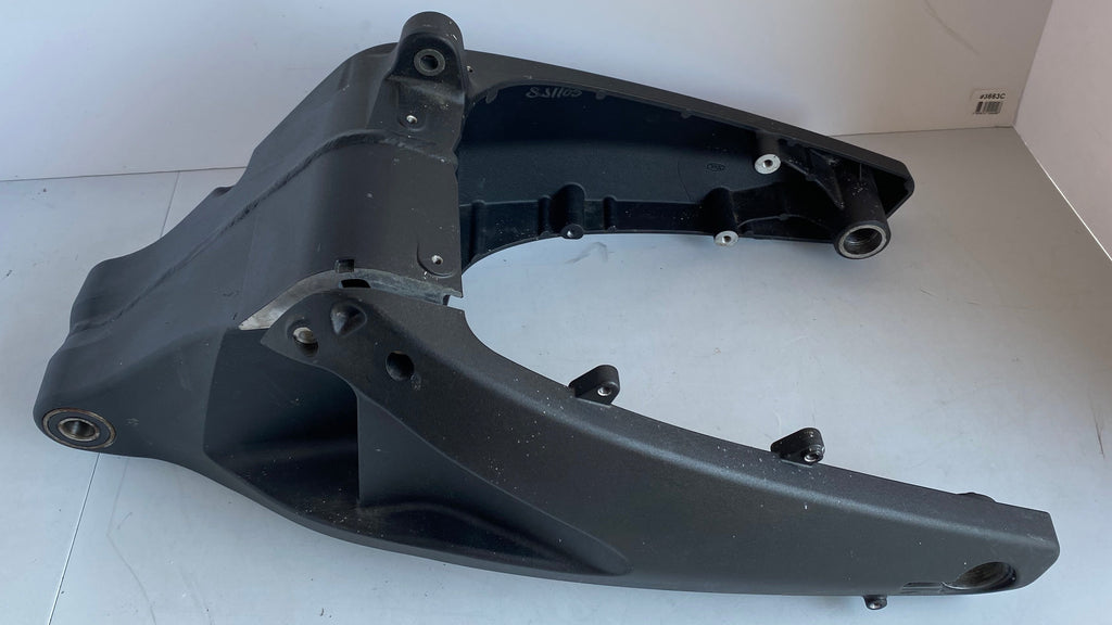 Bras oscillant noir Buell 1125R REF OEM