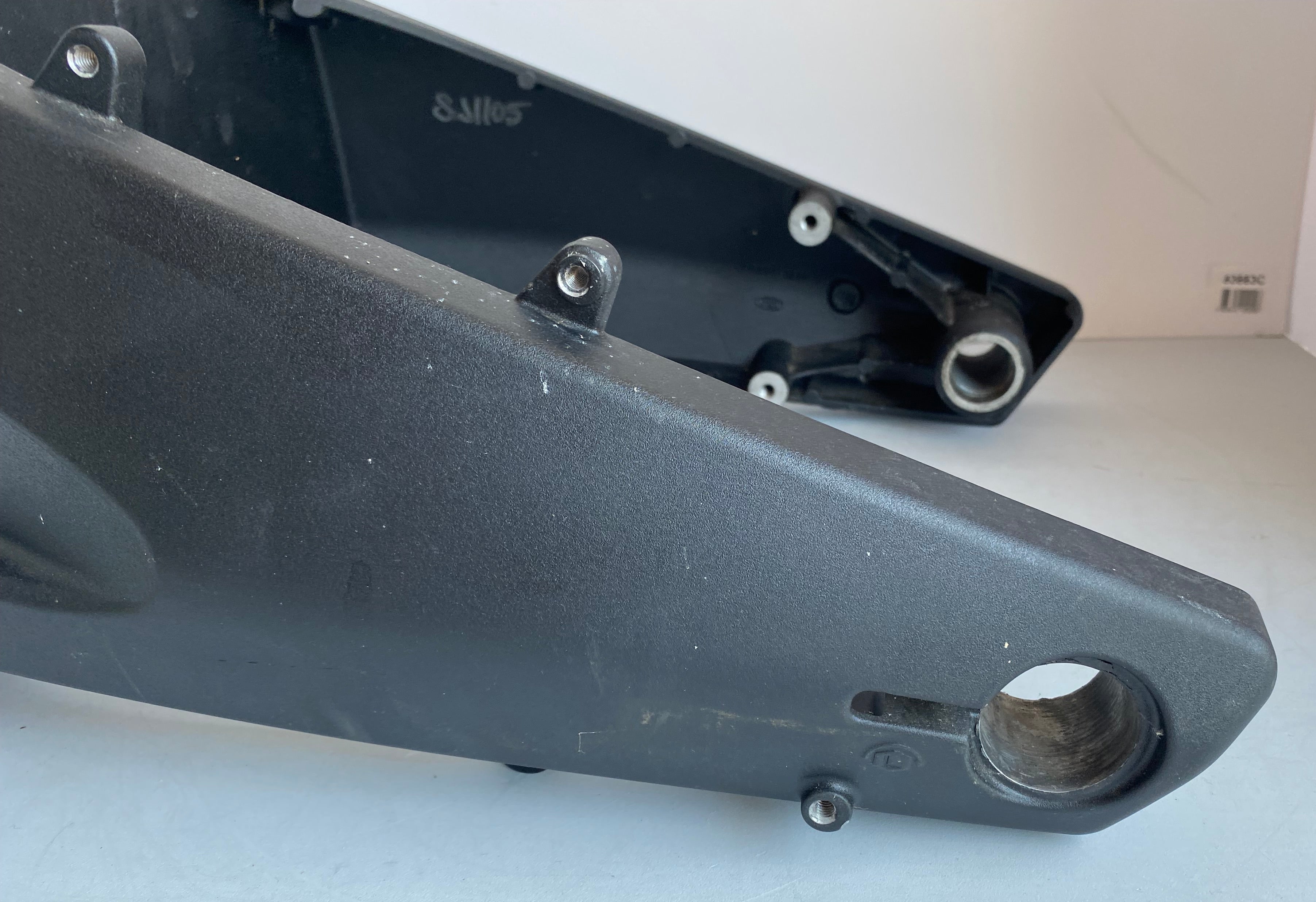 Bras oscillant noir Buell 1125R REF OEM