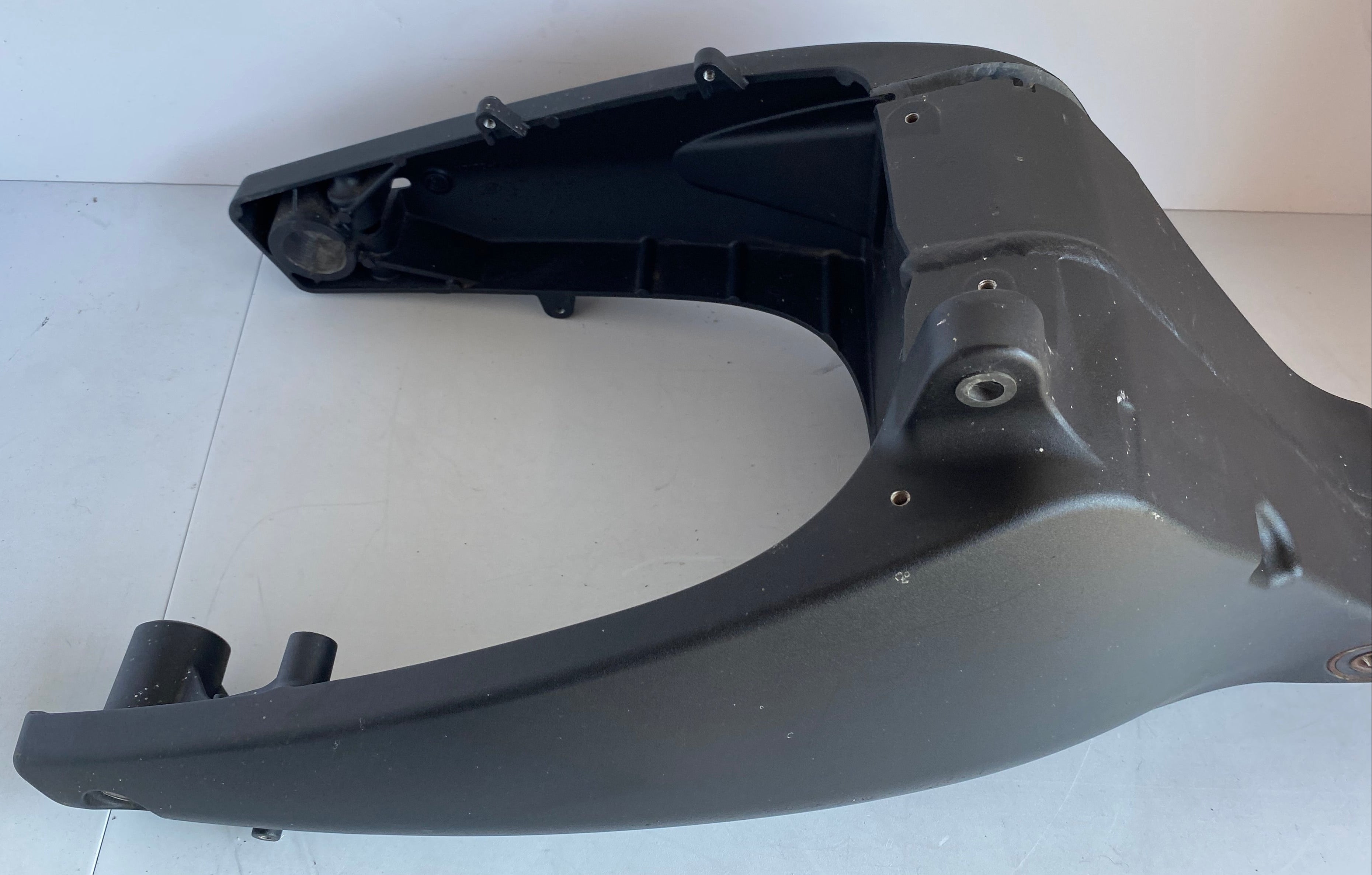 Bras oscillant noir Buell 1125R REF OEM