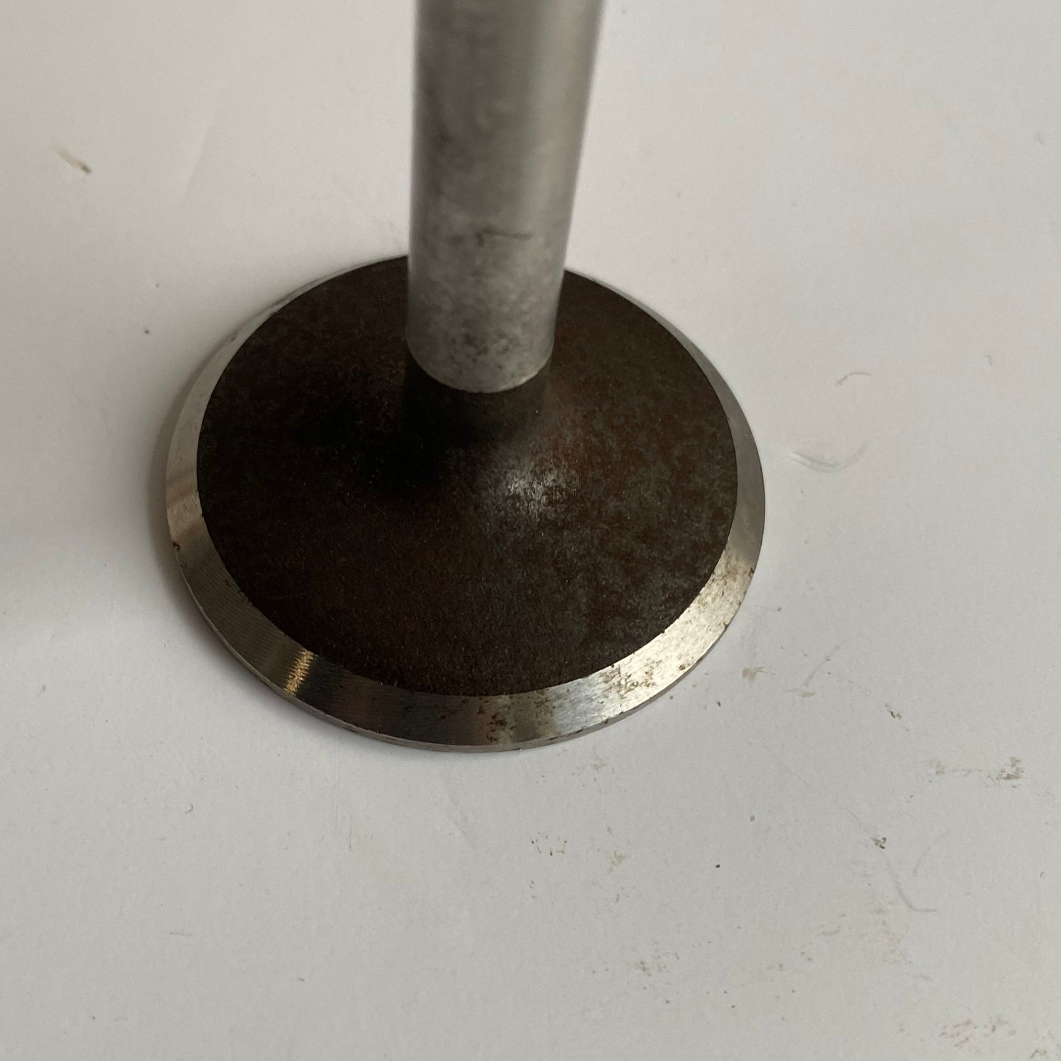 Soupape d'admission Panhead Harley Davidson REF OEM 18071-48