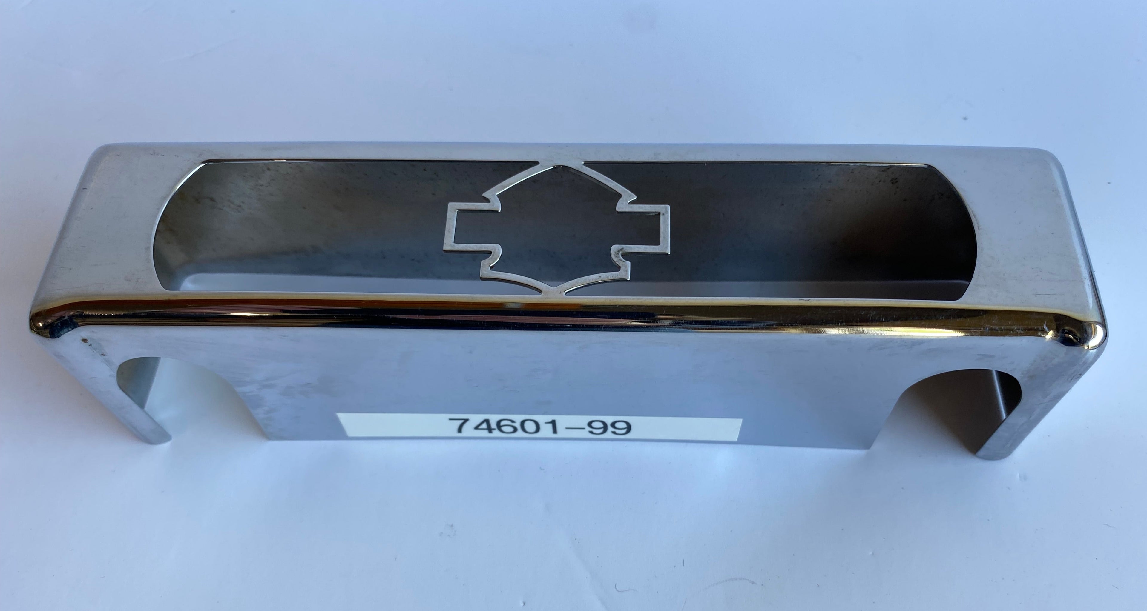 Cache radiateur d'huile chrome Harley Davidson REF OEM 74601-99