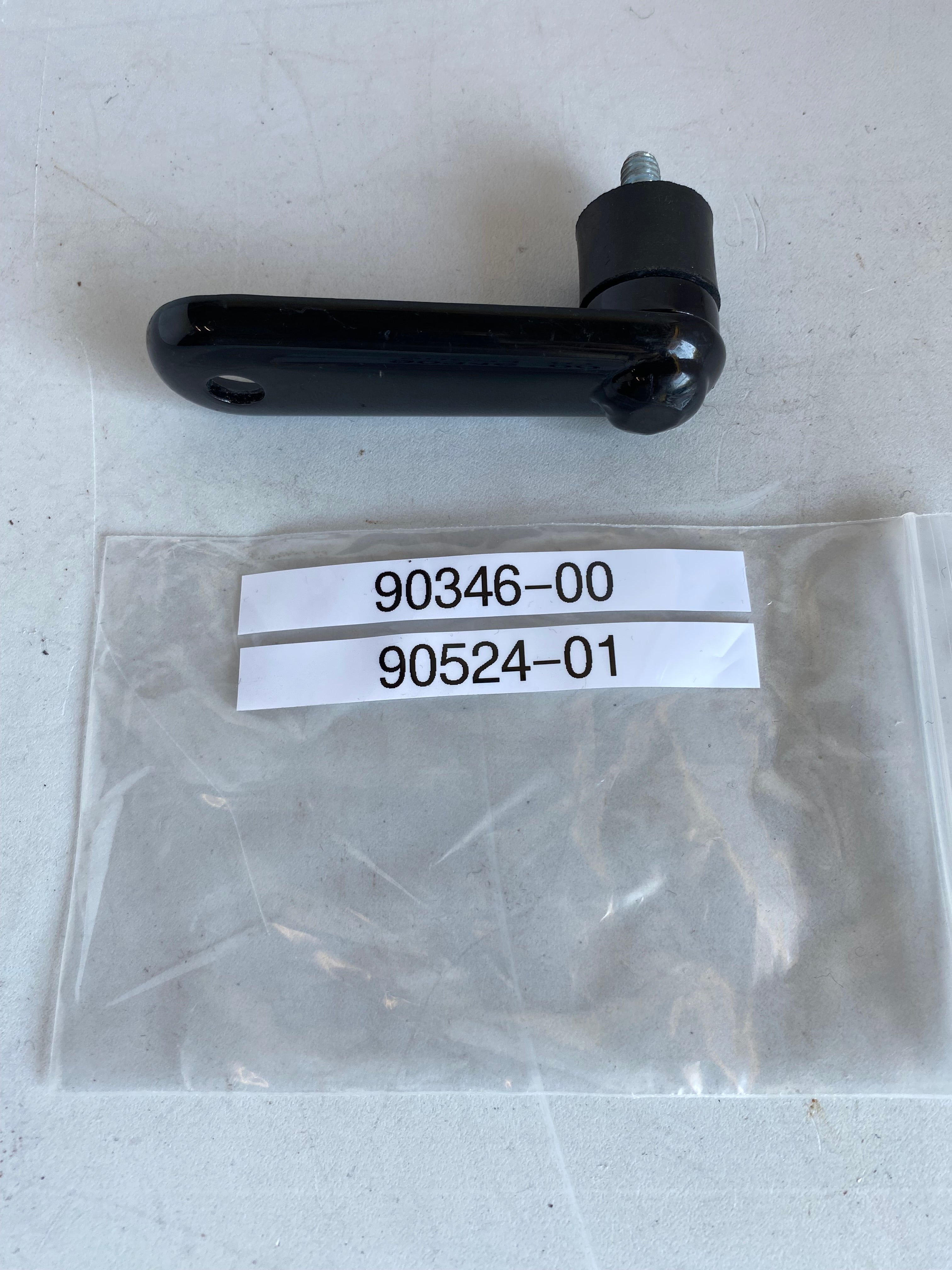 Support de sacoche inférieur avant Softail Héritage Harley Davidson REF OEM 90346-00