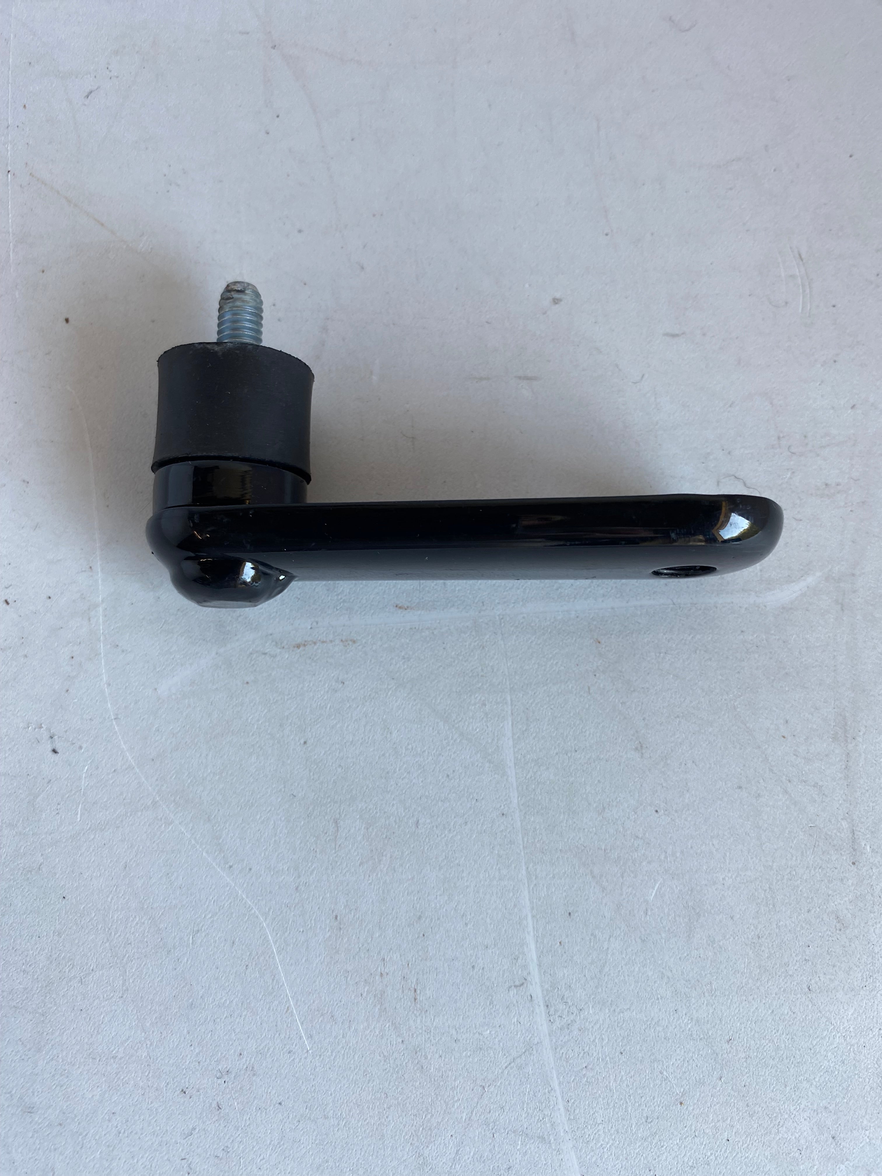 Support de sacoche inférieur avant Softail Héritage Harley Davidson REF OEM 90346-00