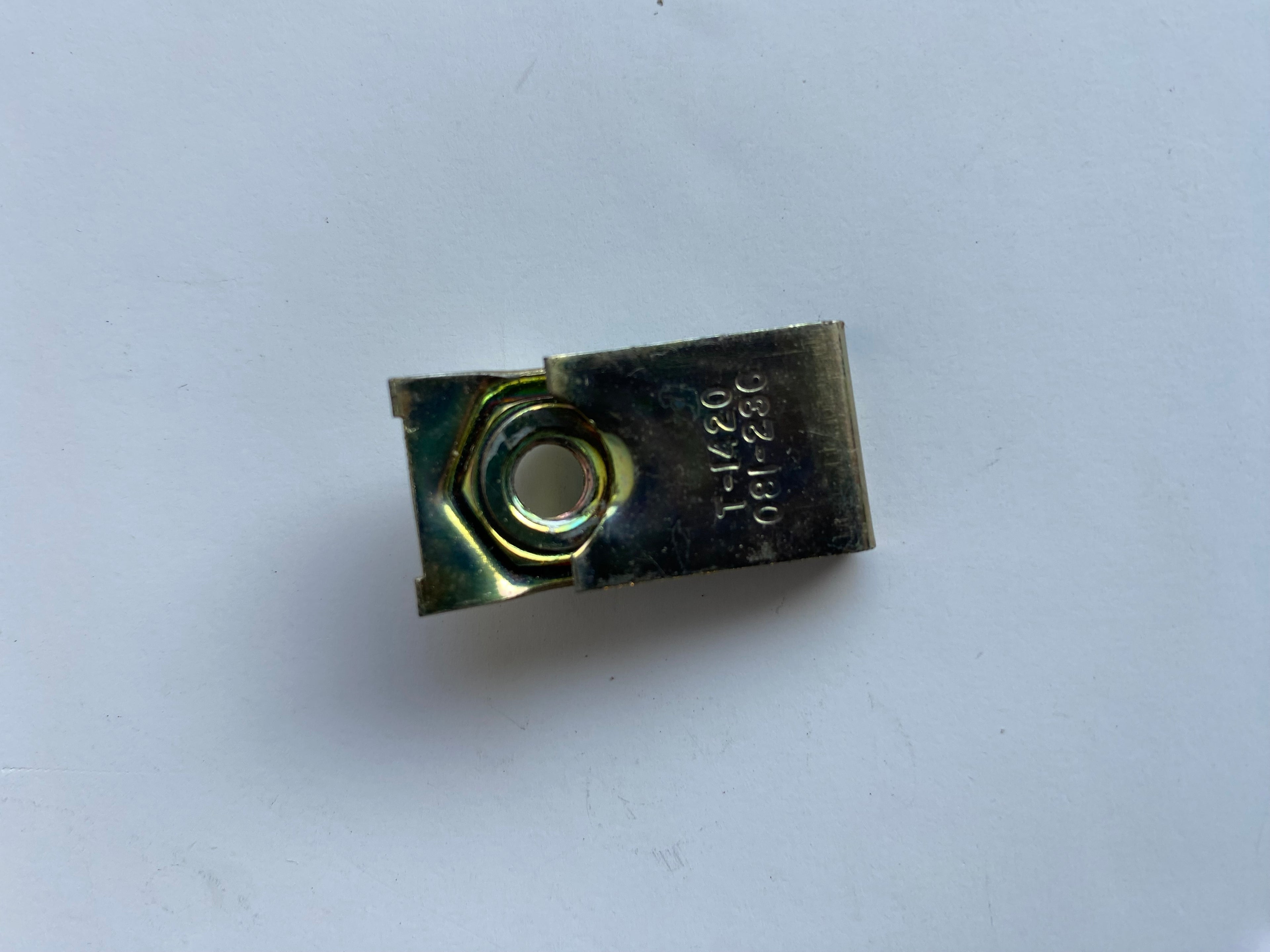 Ecrou clip feu arrière Harley Davidson REF OEM 7964