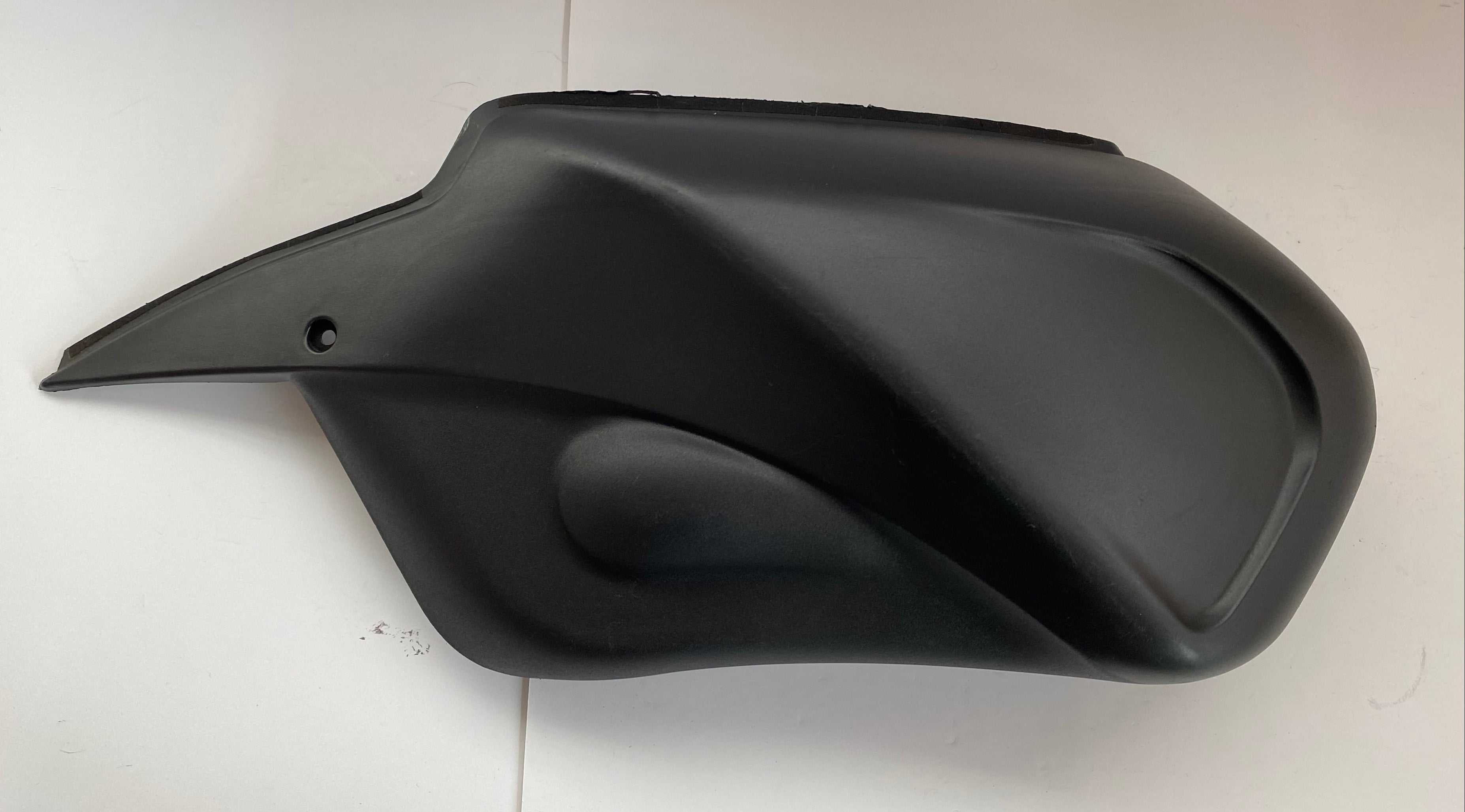 Couvercle cache filtre à air Buell X1 coté droit REF OEM : P1215.K