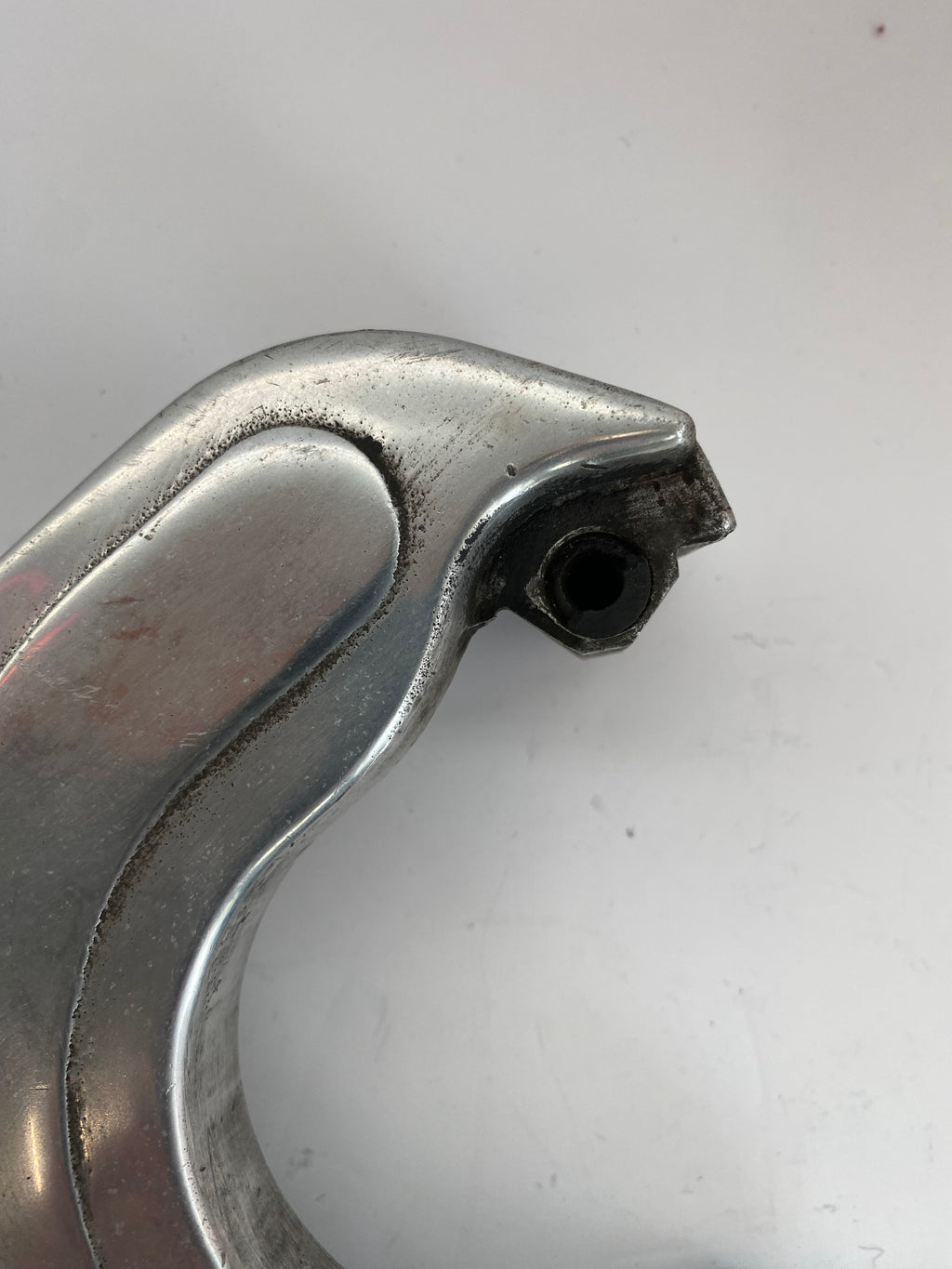 Support d'étrier de frein arrière Harley Davidson Softail REF OEM  44207-87