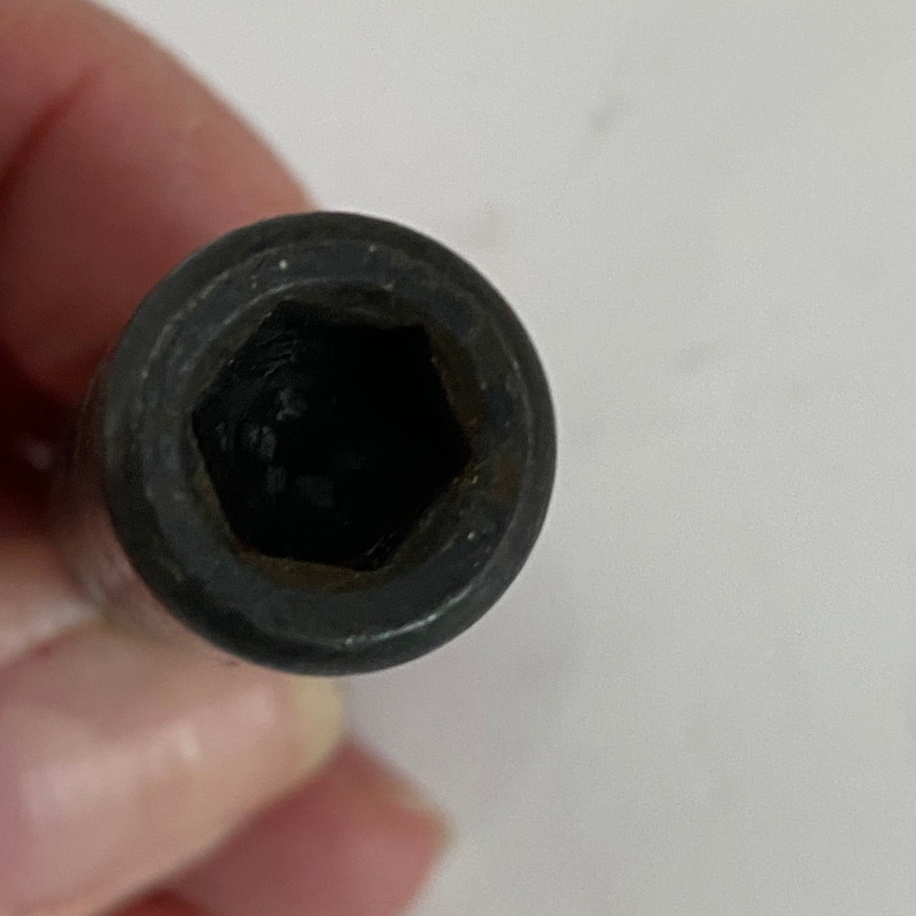 Vis étrier de frein avant inférieur Harley Davidson REF OEM 44053-92A