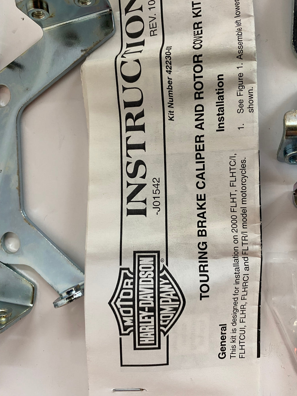 Jeu de caches étriers de frein avant chromé Touring Harley Davidson REF OEM 42230-00