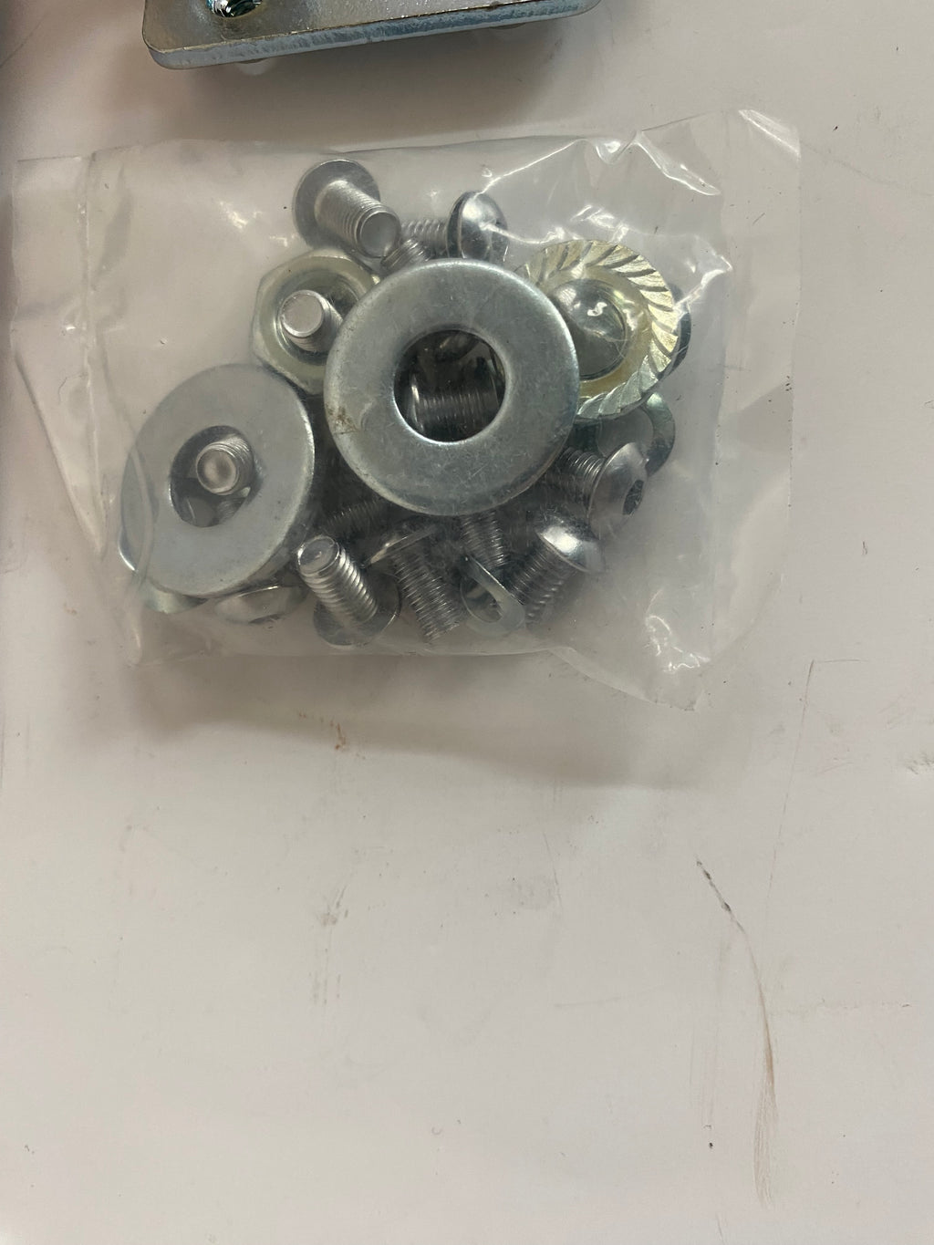 Jeu de caches étriers de frein avant chromé Touring Harley Davidson REF OEM 42230-00