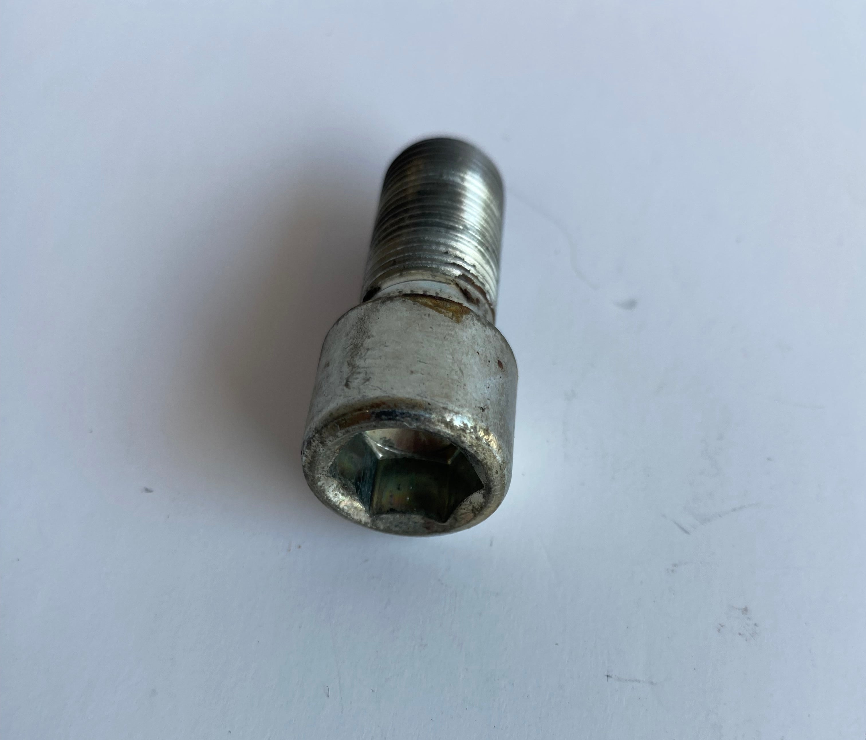 Vis de plongeur de tube de fourche 49mm Harley Davidson REF OEM 45500118