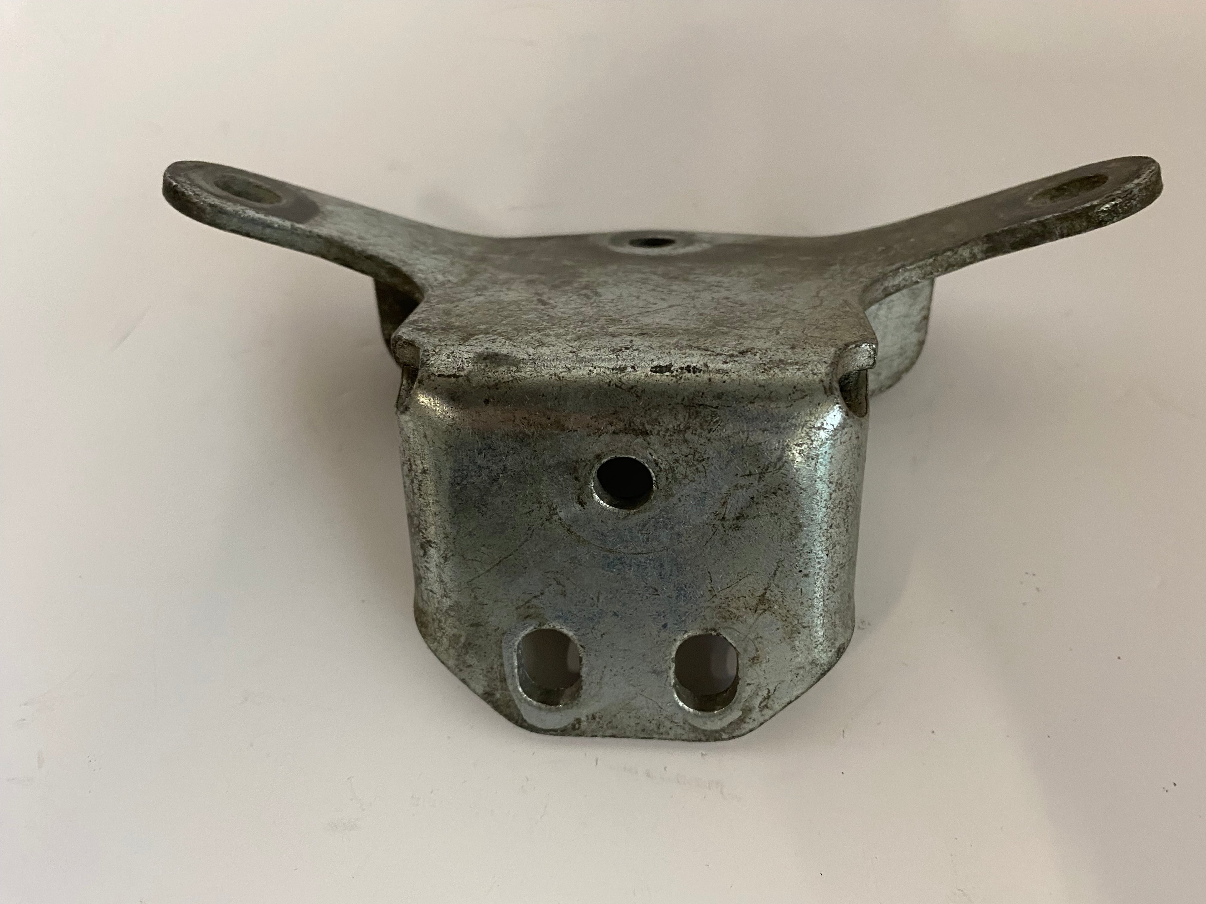 Support moteur supérieur Sportster Harley Davidson REF OEM 16278-95B