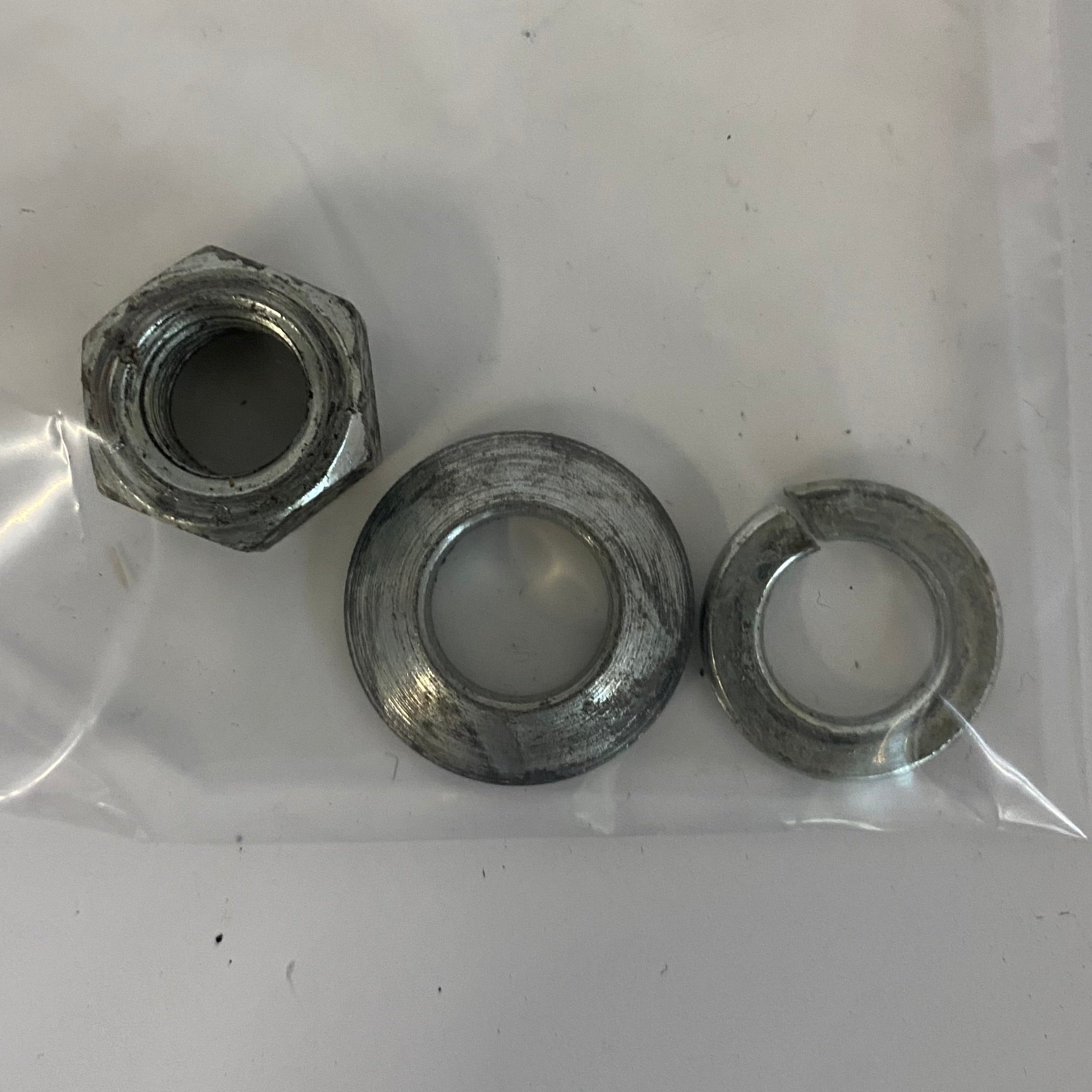 Ecrou + rondelle fixation phare sur casquette Harley Davidson REF OEM 7880 & 67815-59A