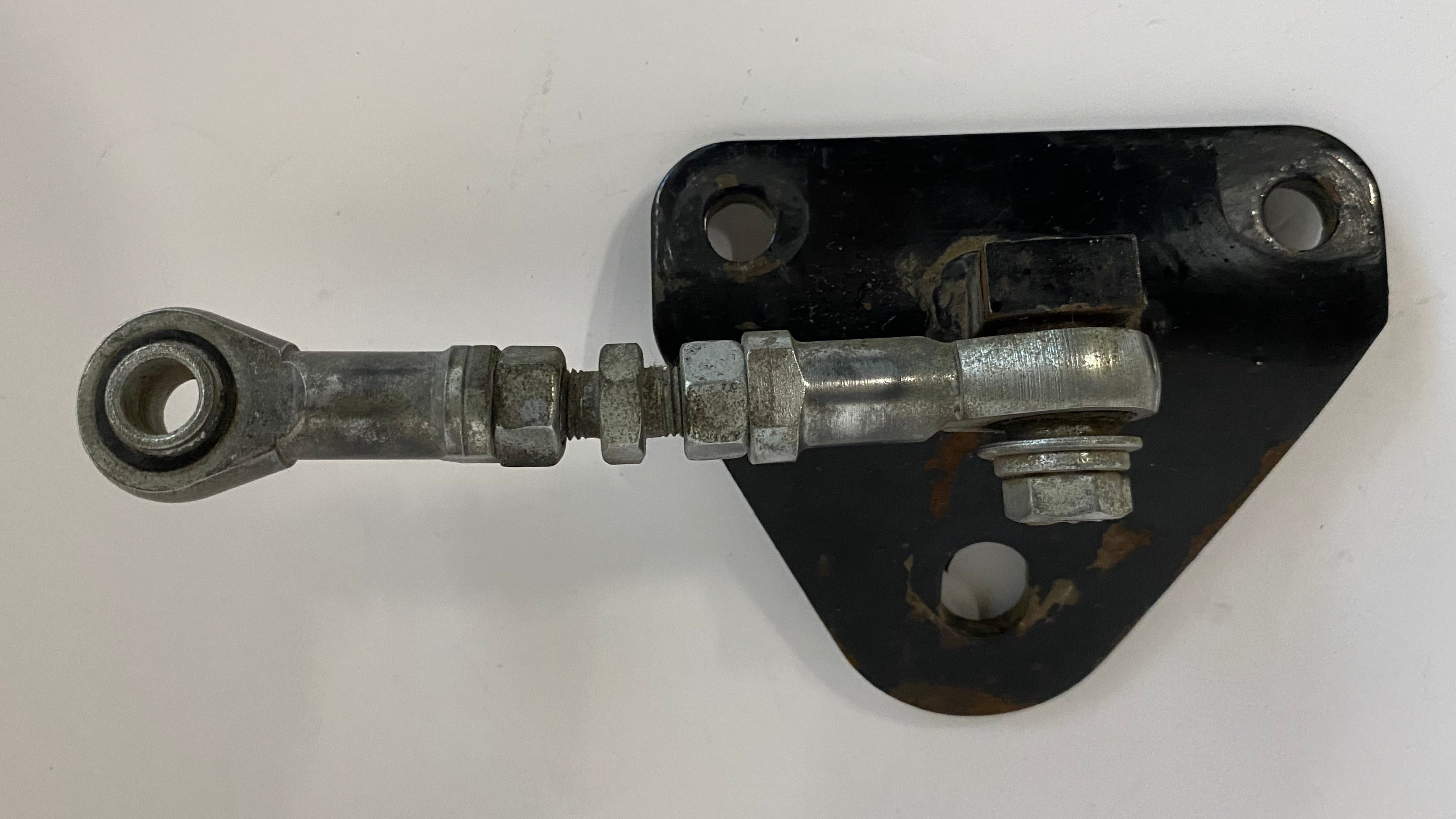 Support moteur inférieur avant Harley Davidson REF OEM 47159-79A & 16219-79C